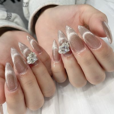 ✨マグネットネイル✨(スートン４個サービス)§(ケア込み)