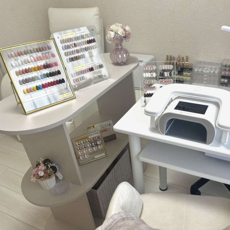 hermana nail