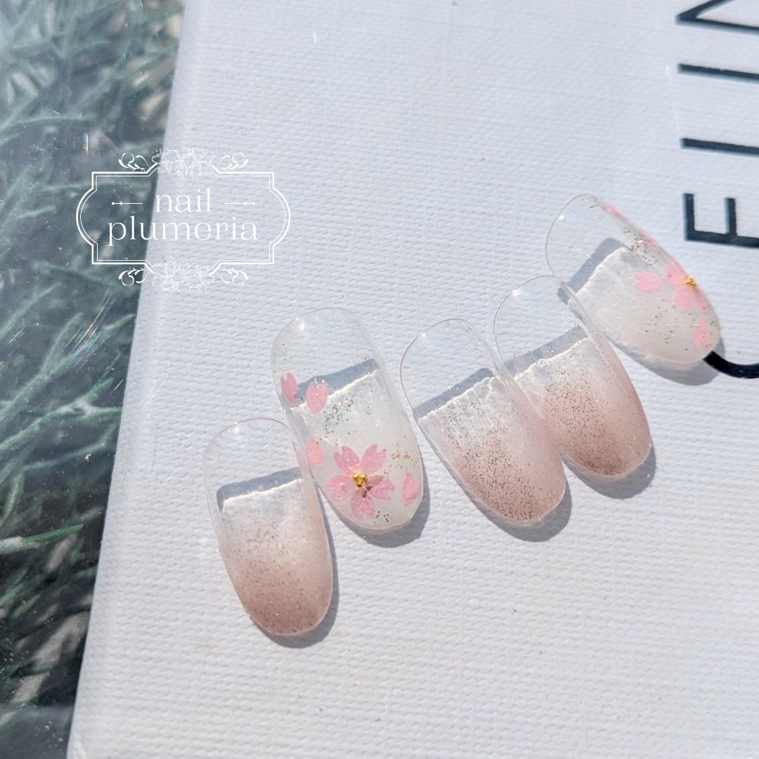 nail.plumeria