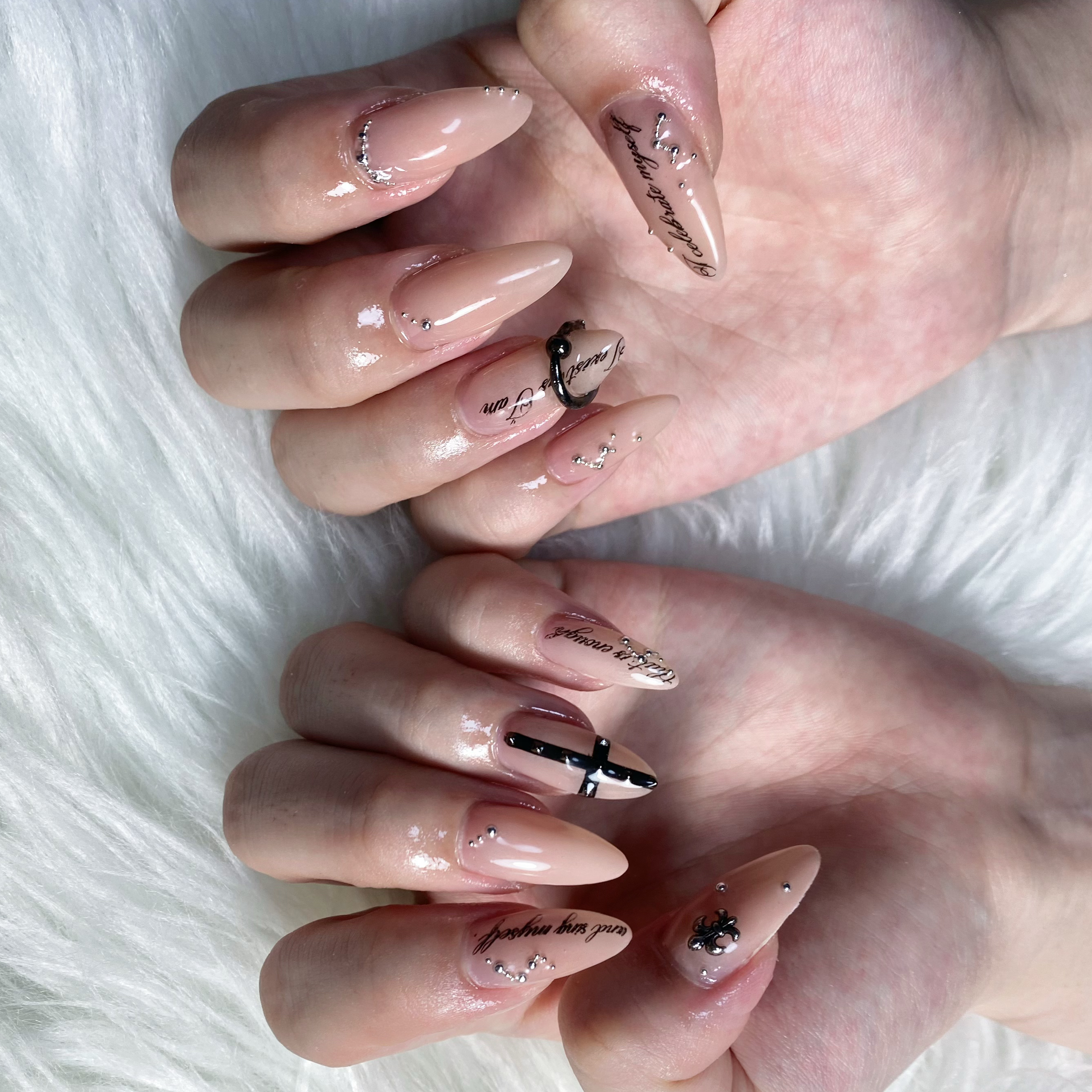 Celine_nail