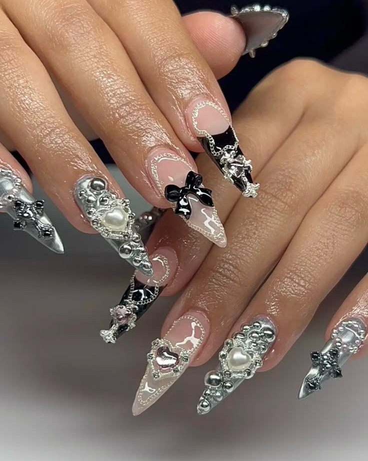 AMI_NAIL_KEBUKURO