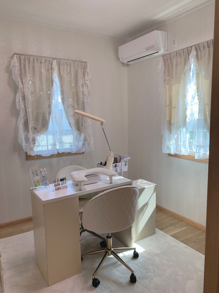 Nail room A