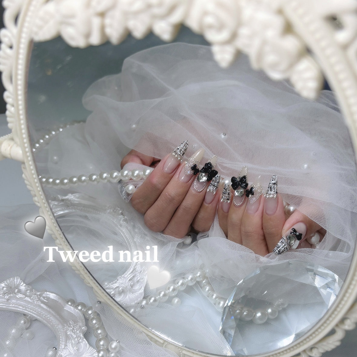 mu._.nail