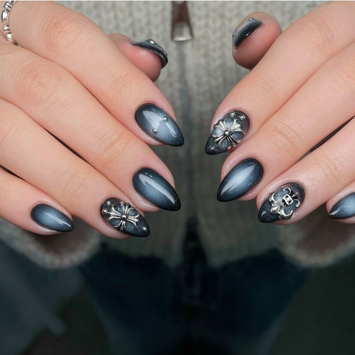 Lyn.Nail