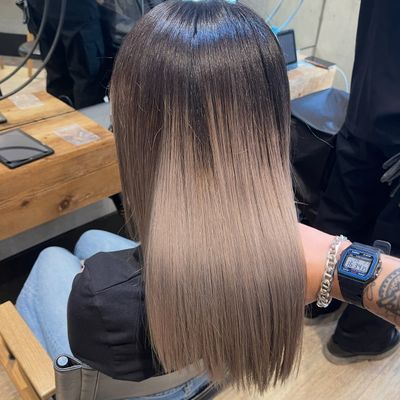 【髪質改善ストレート】レイヤーカット+最高級縮毛矯正+高濃度水素ULTOWA