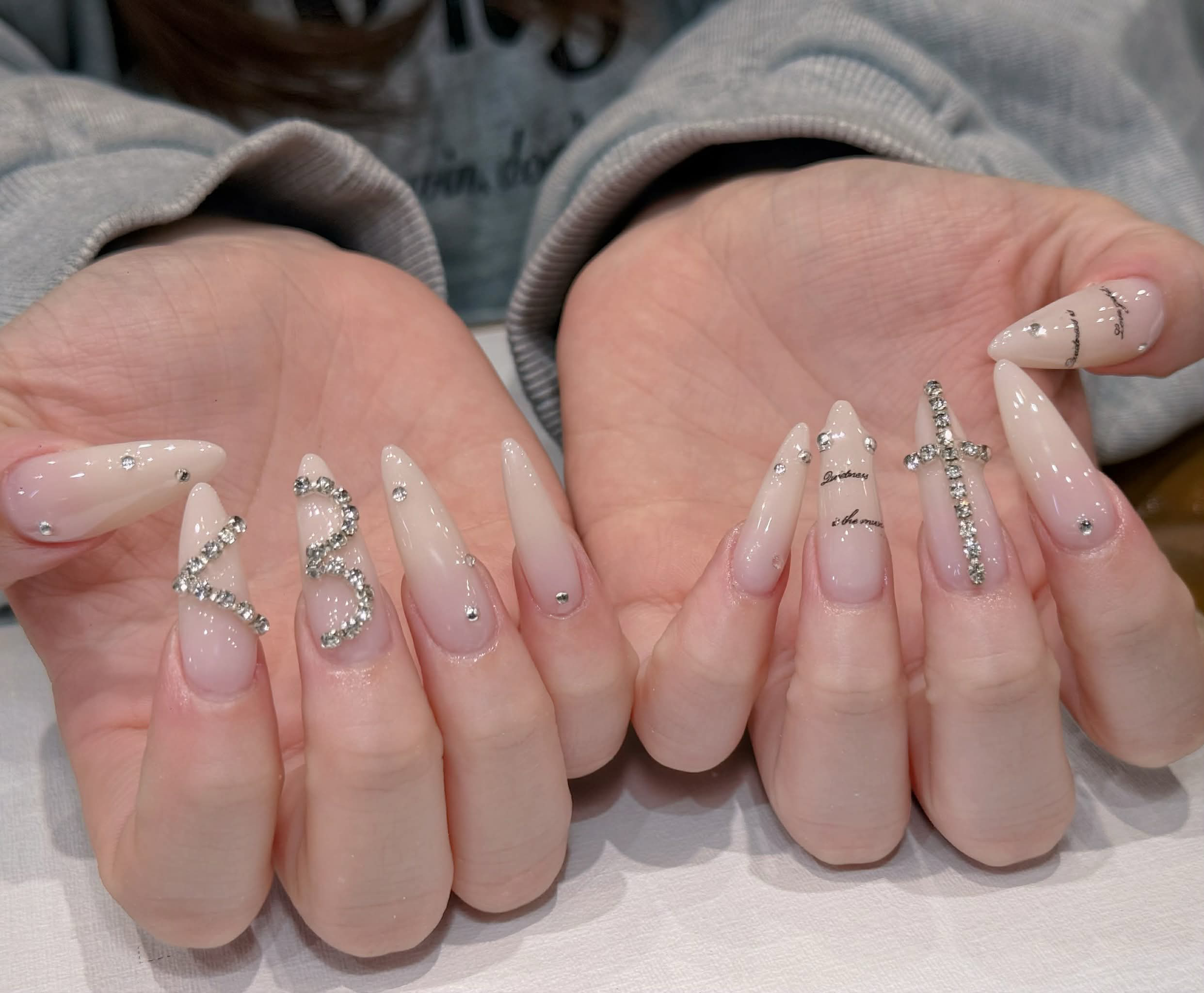 NAILS168_AN