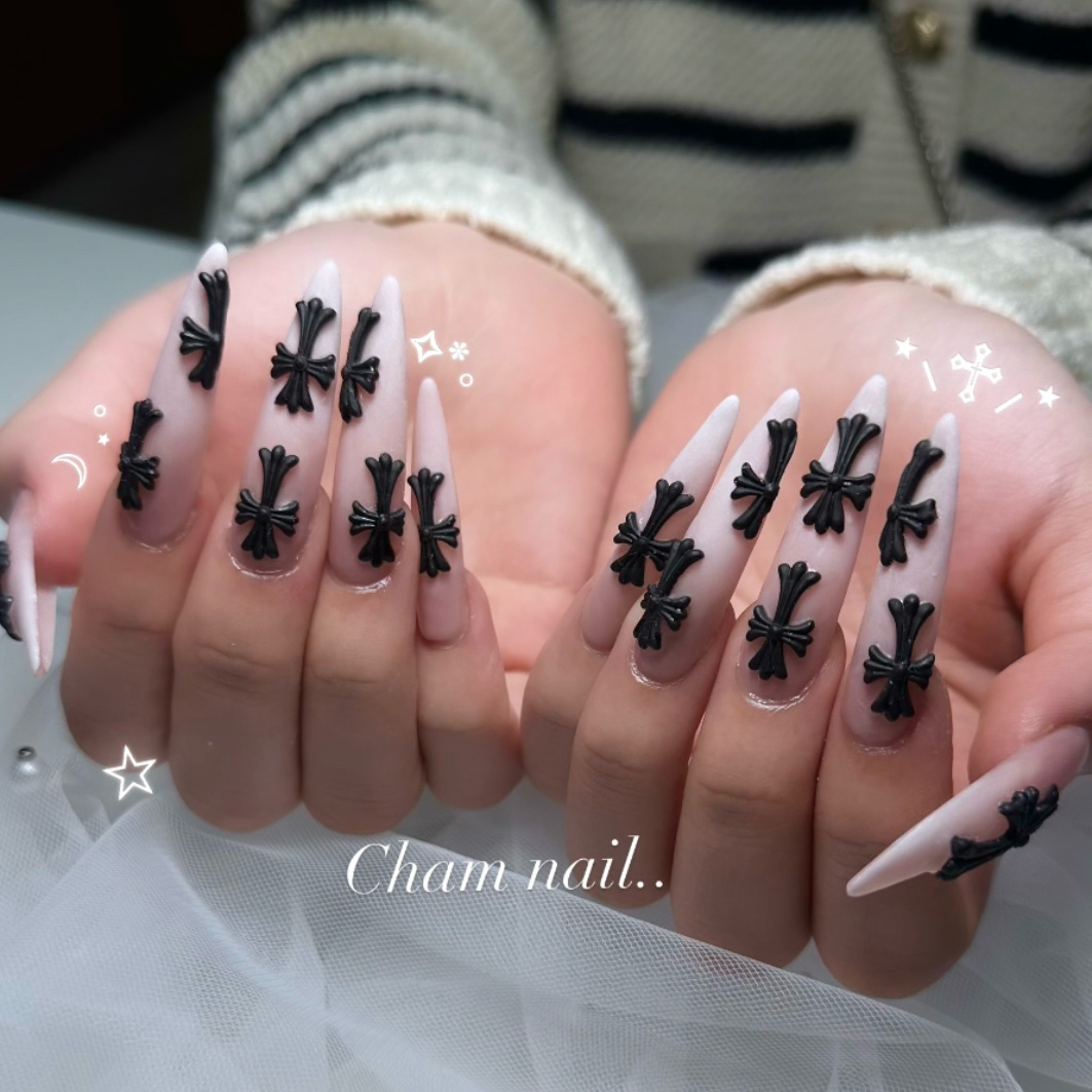 nail_cham