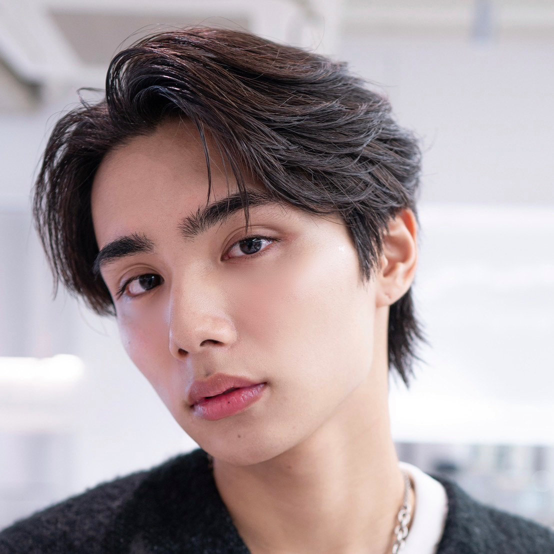Hallis_shin