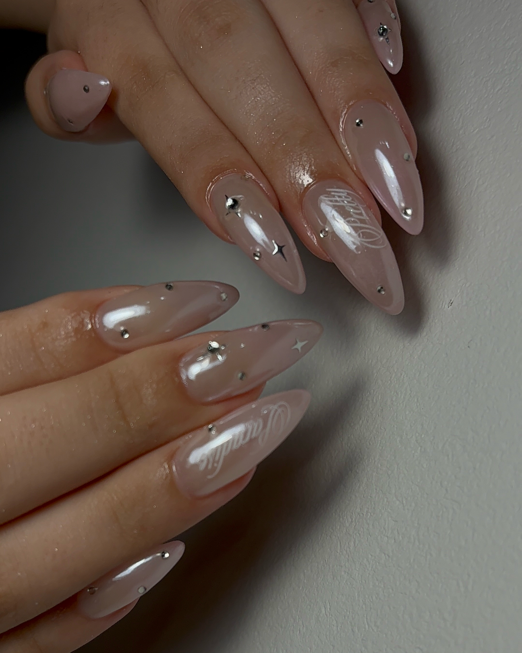 nuenail_halu