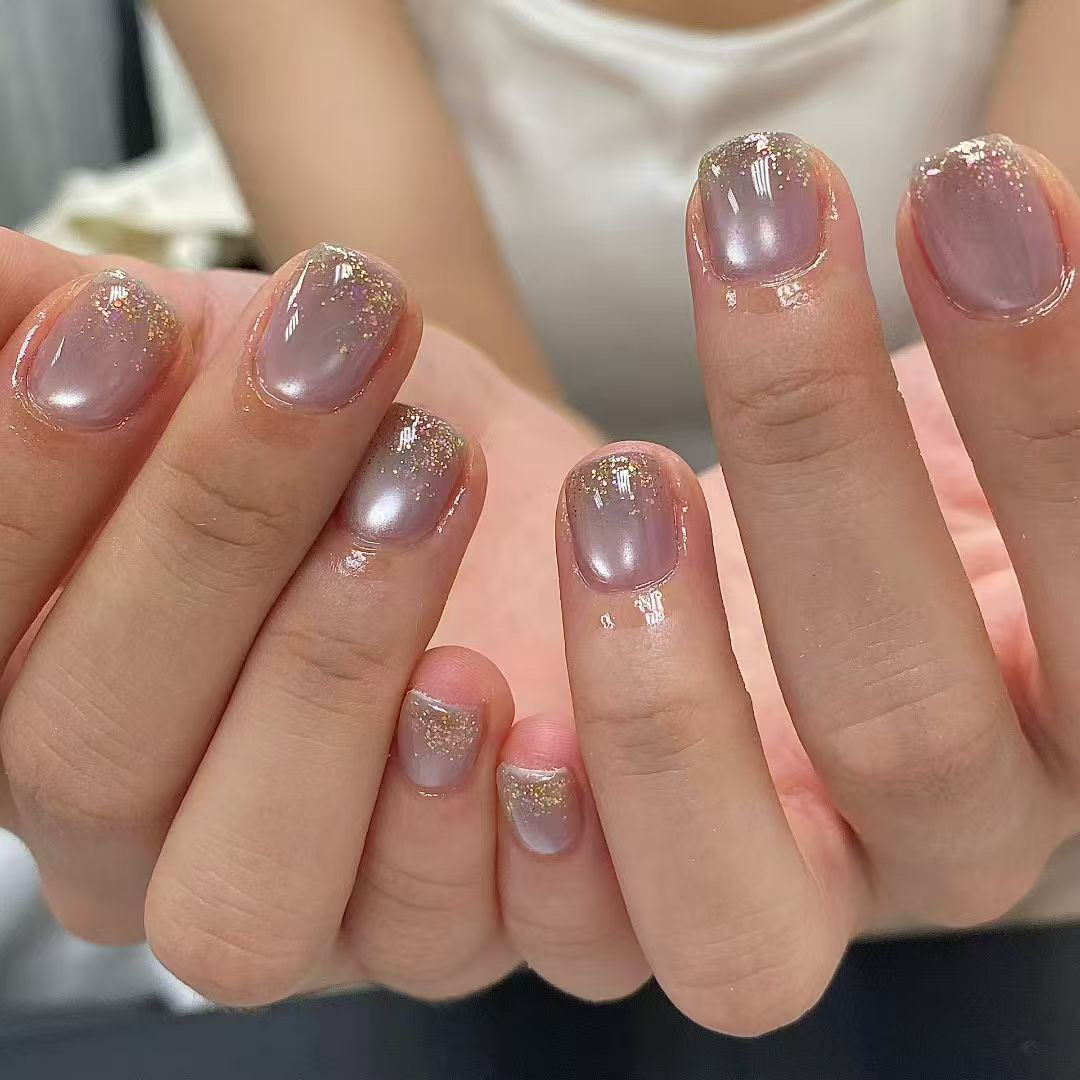 LIN_lYOUNAIL