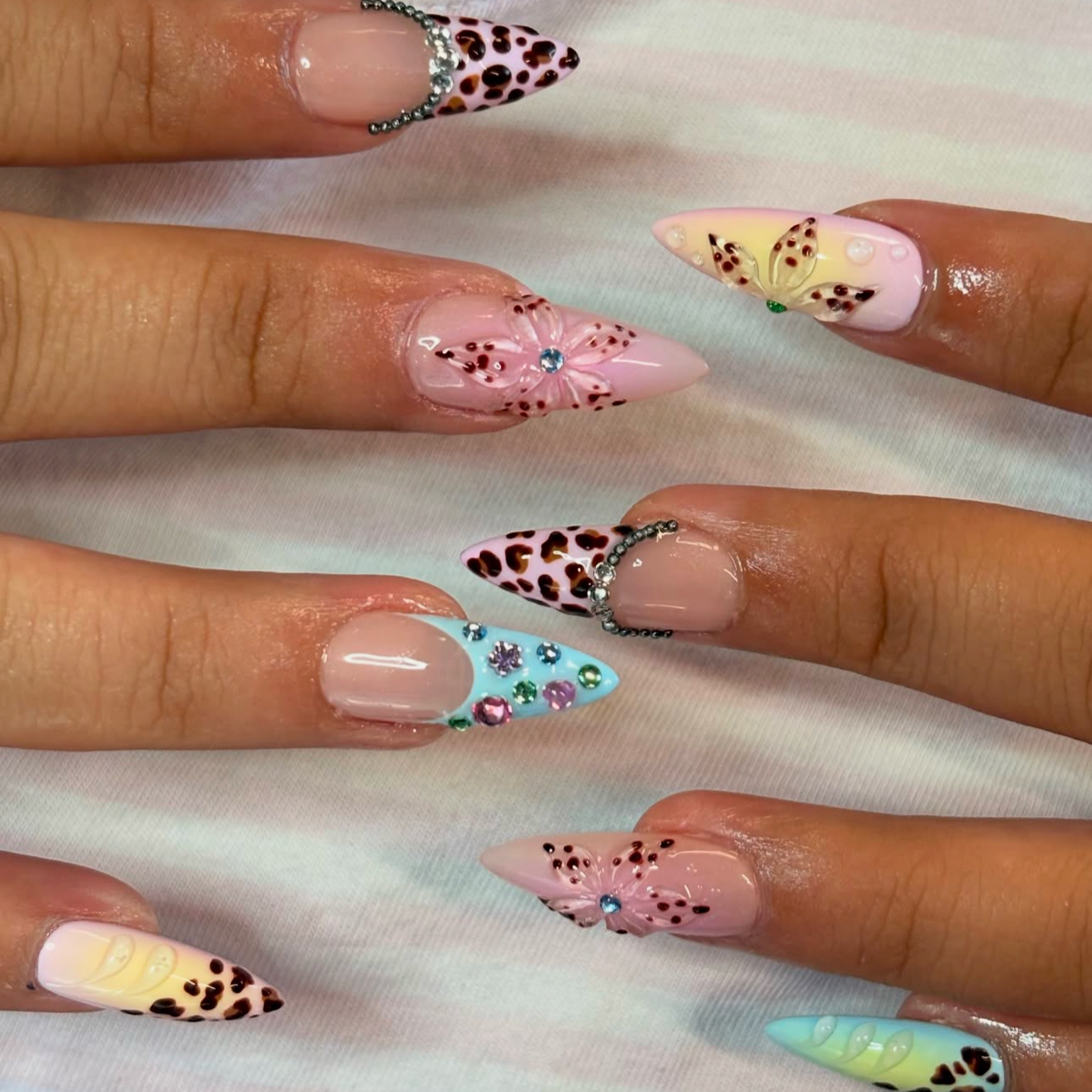 Nanjamo_RibonNail
