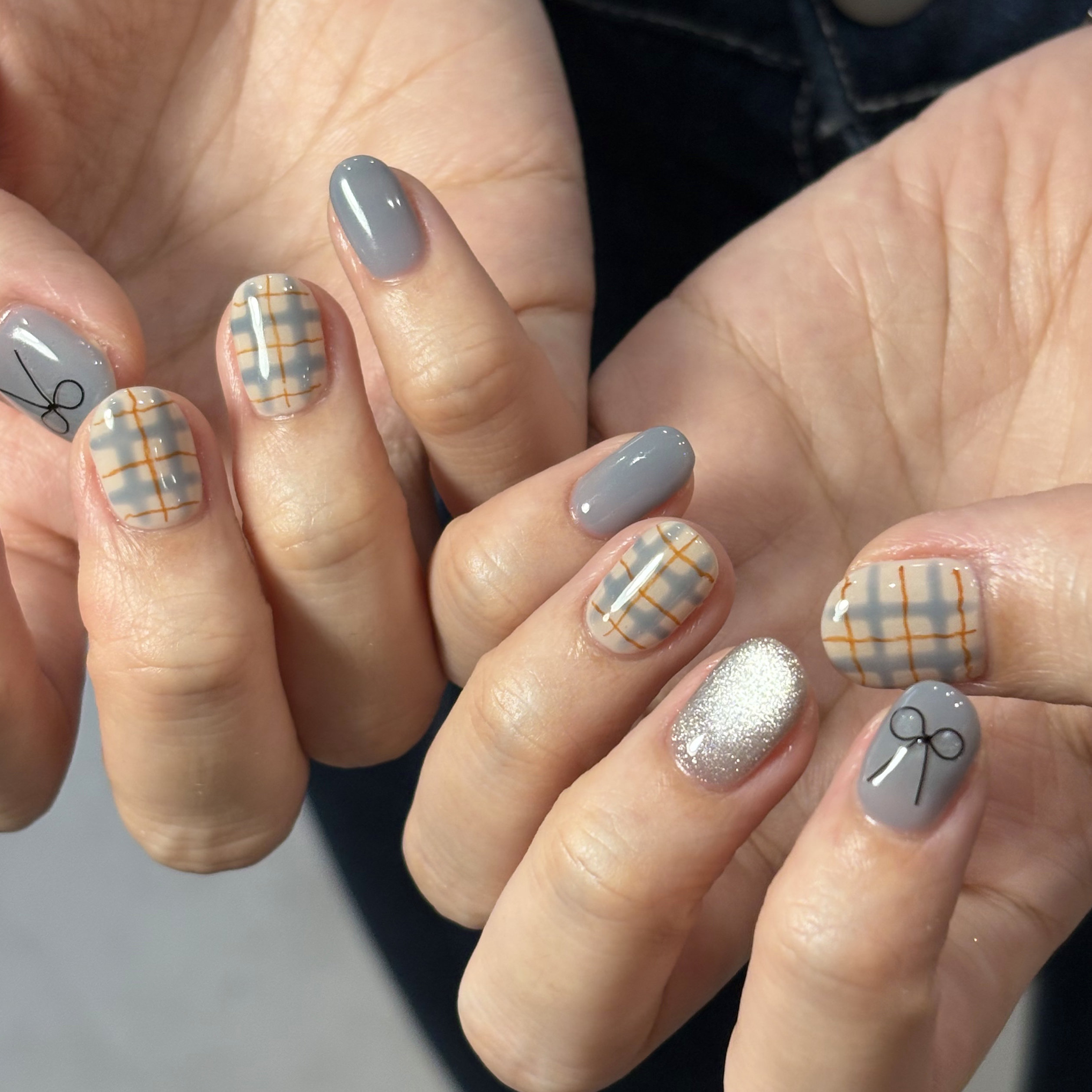 neouv_nail