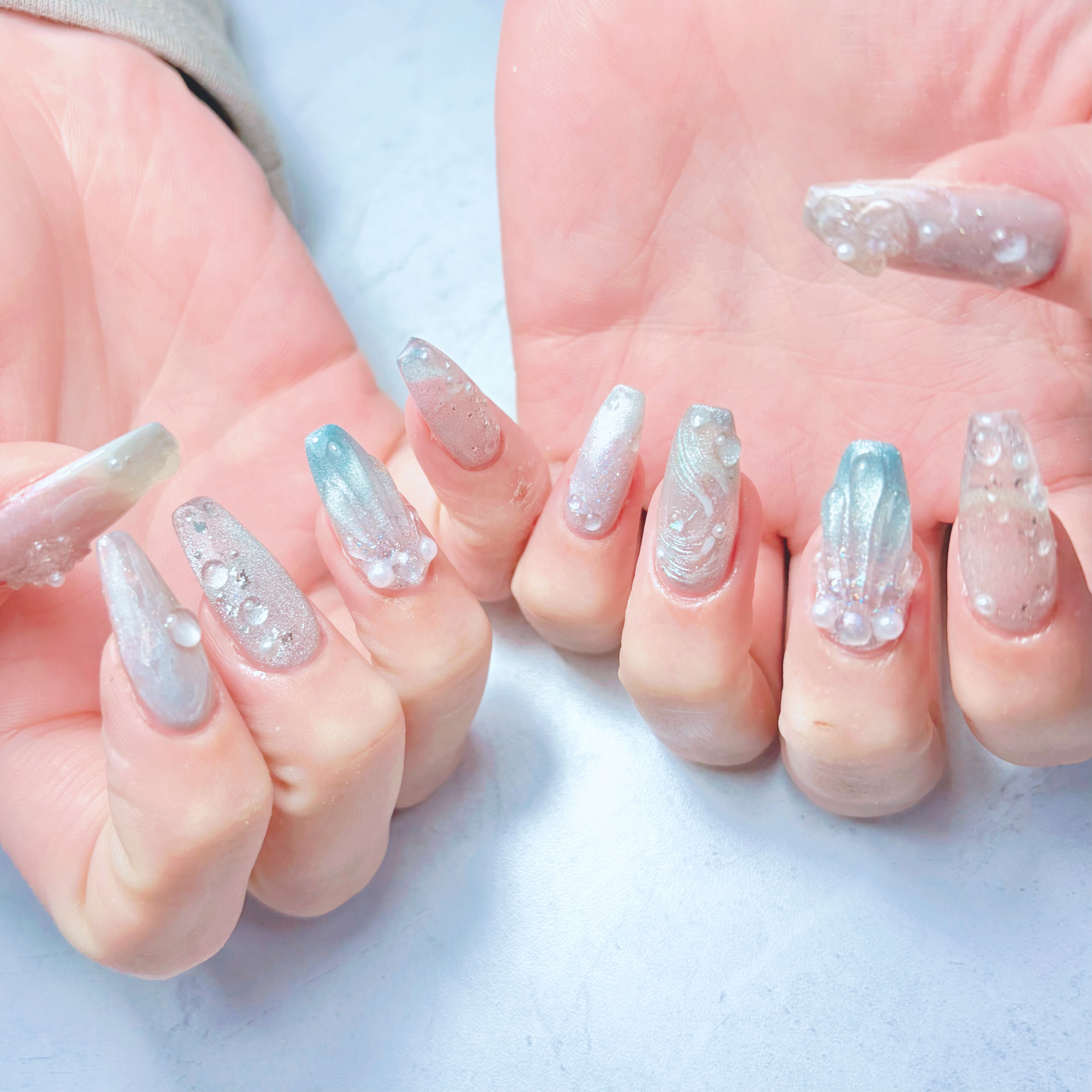 Adel_nail