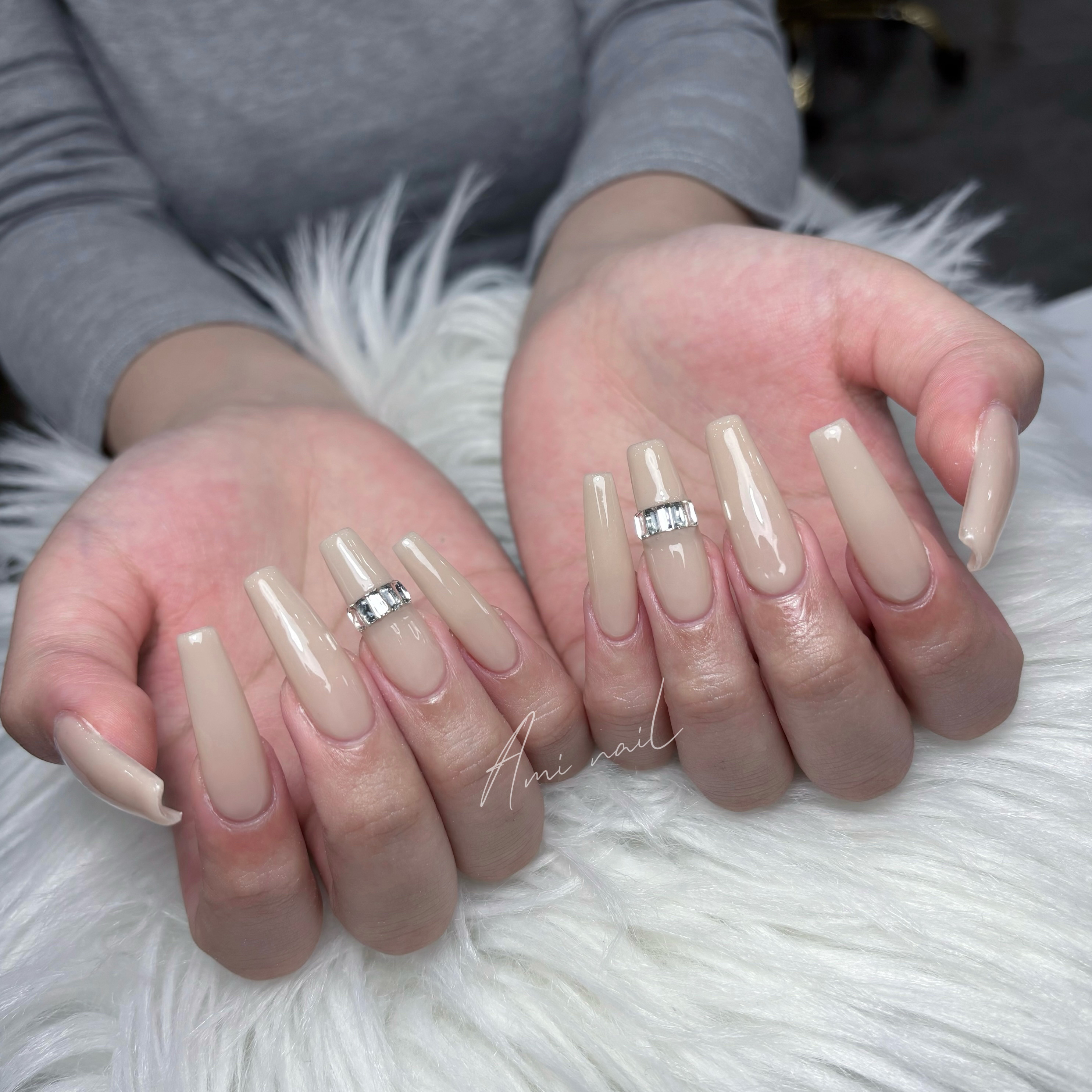 AMI_NAIL_KEBUKURO