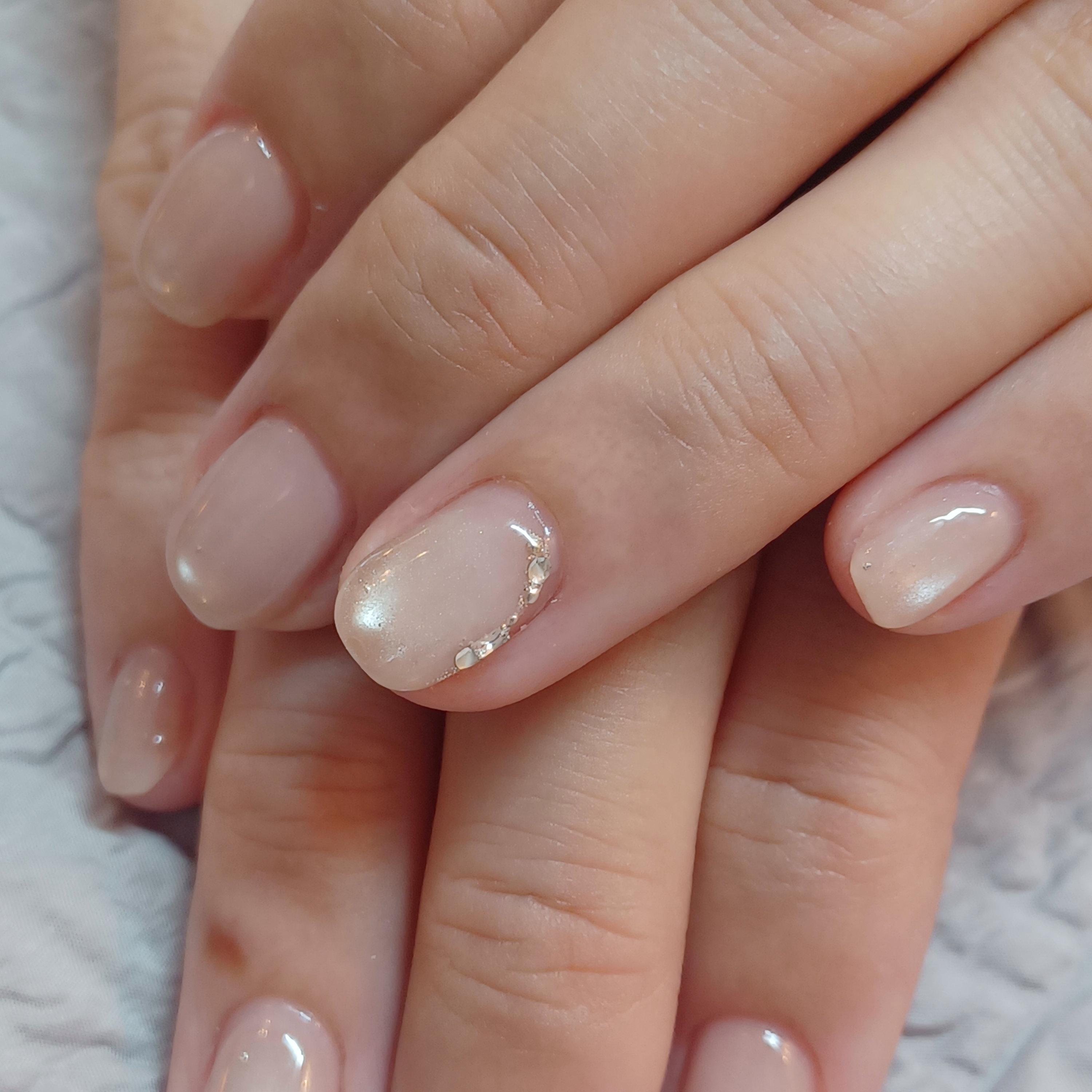 antique.nail