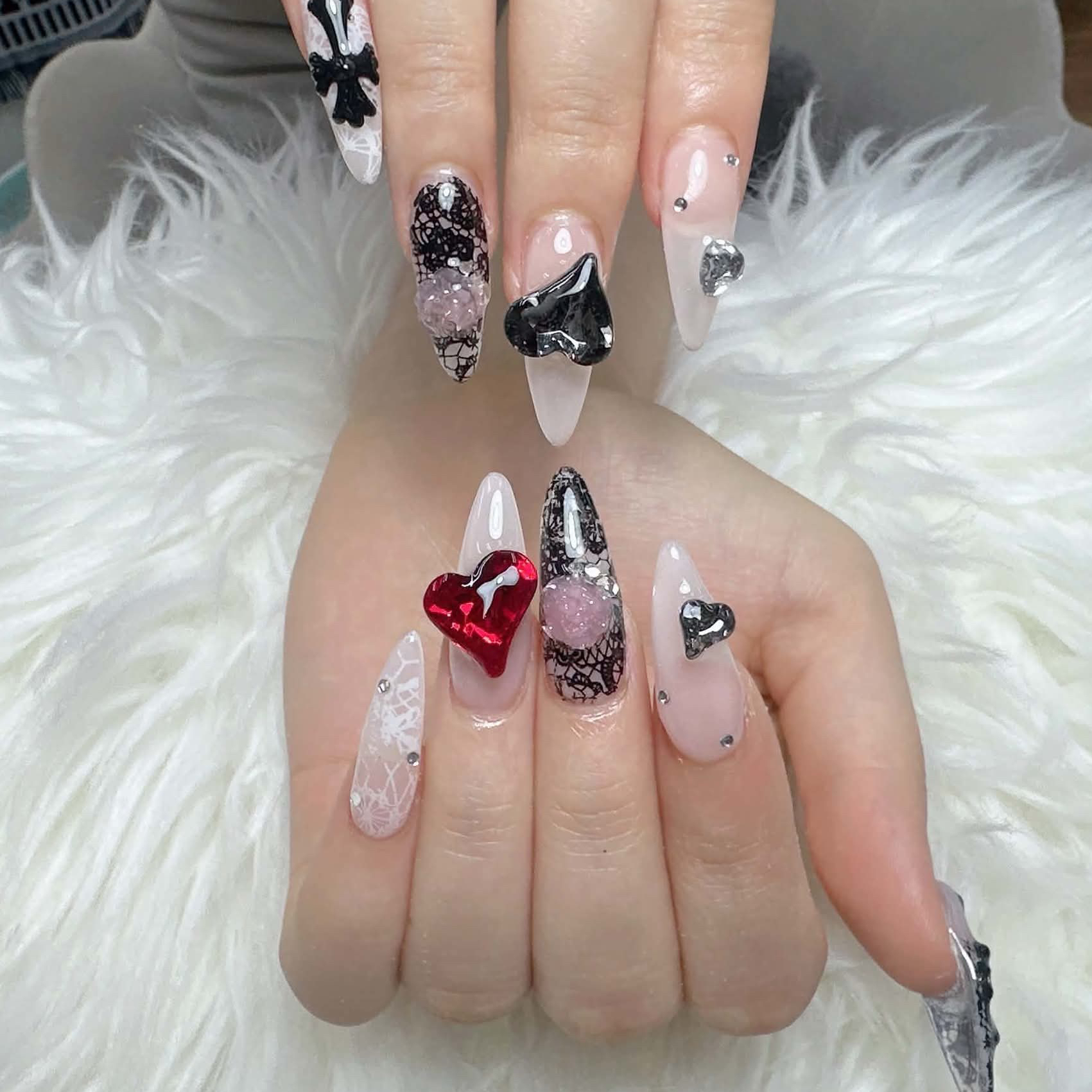 Hara01_Nail