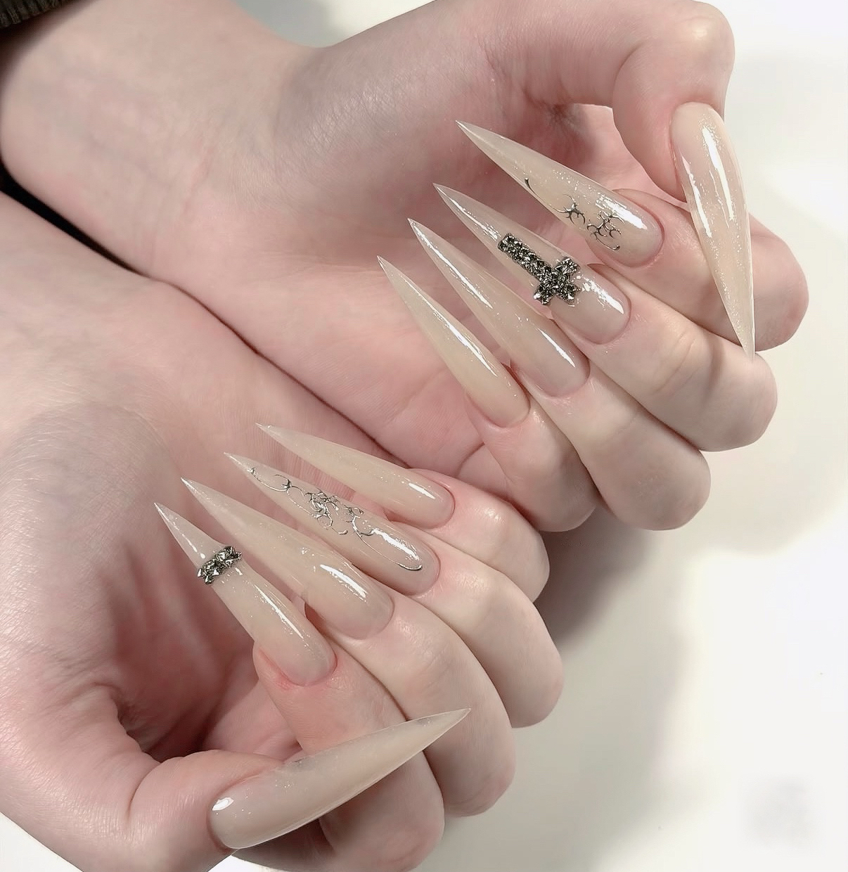 Julie_nail