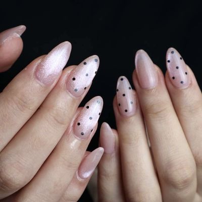 デザインネイル｜手描きアート4本