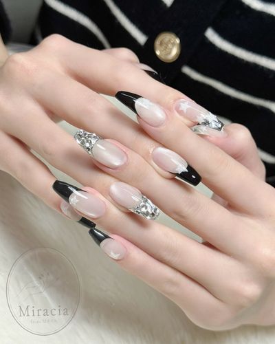 【 𝐻𝐴𝑁𝐷 】持ち込み、お任せネイル ¥12100〜