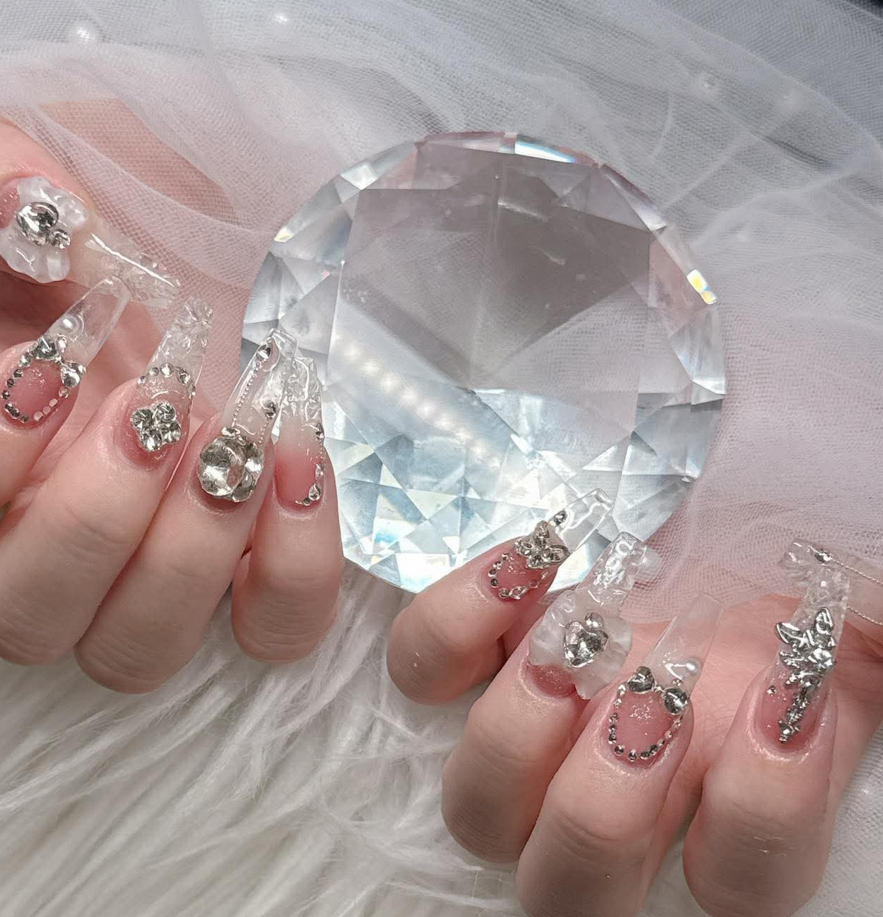 Lee_Nails