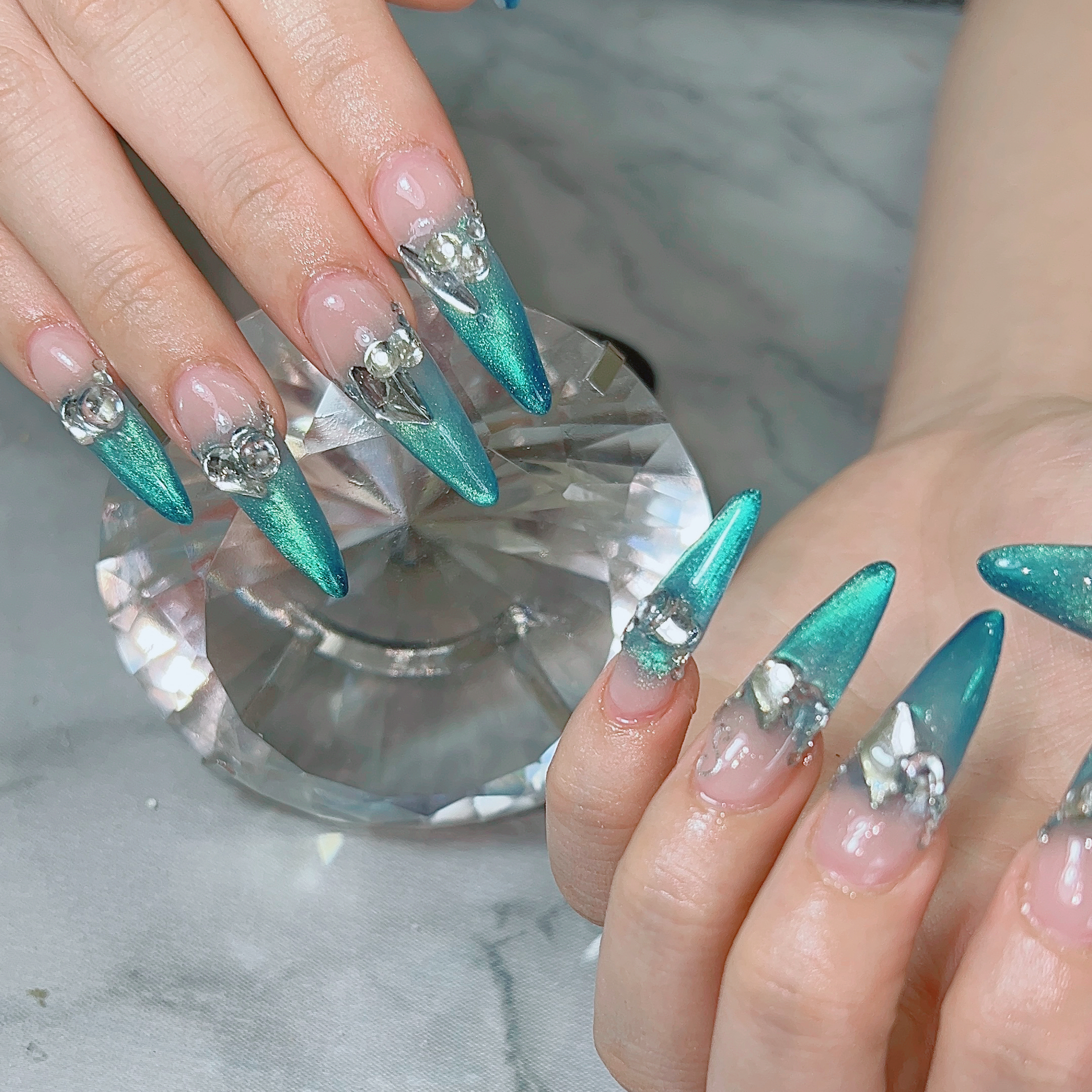 Garnetnail