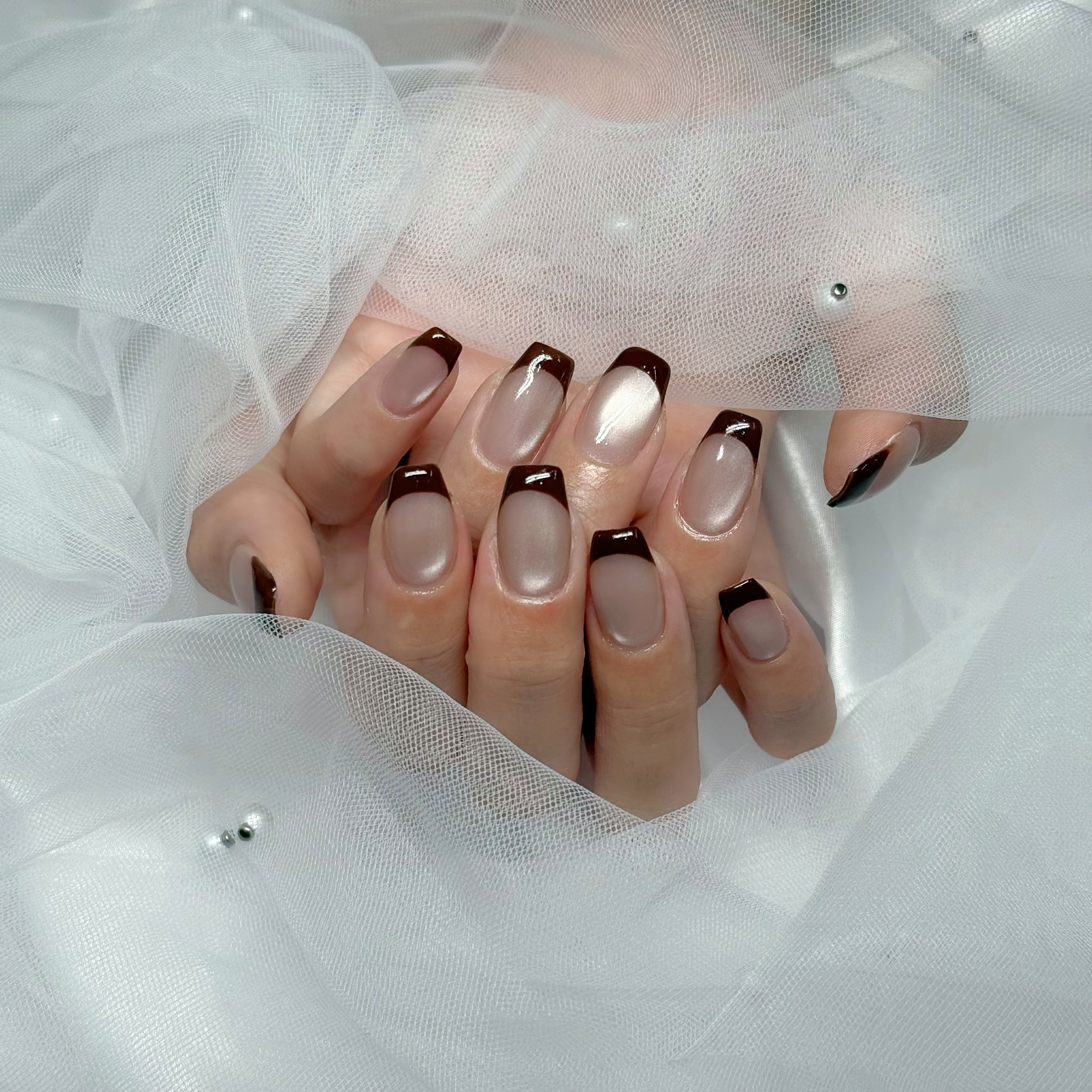 nail_by_lit