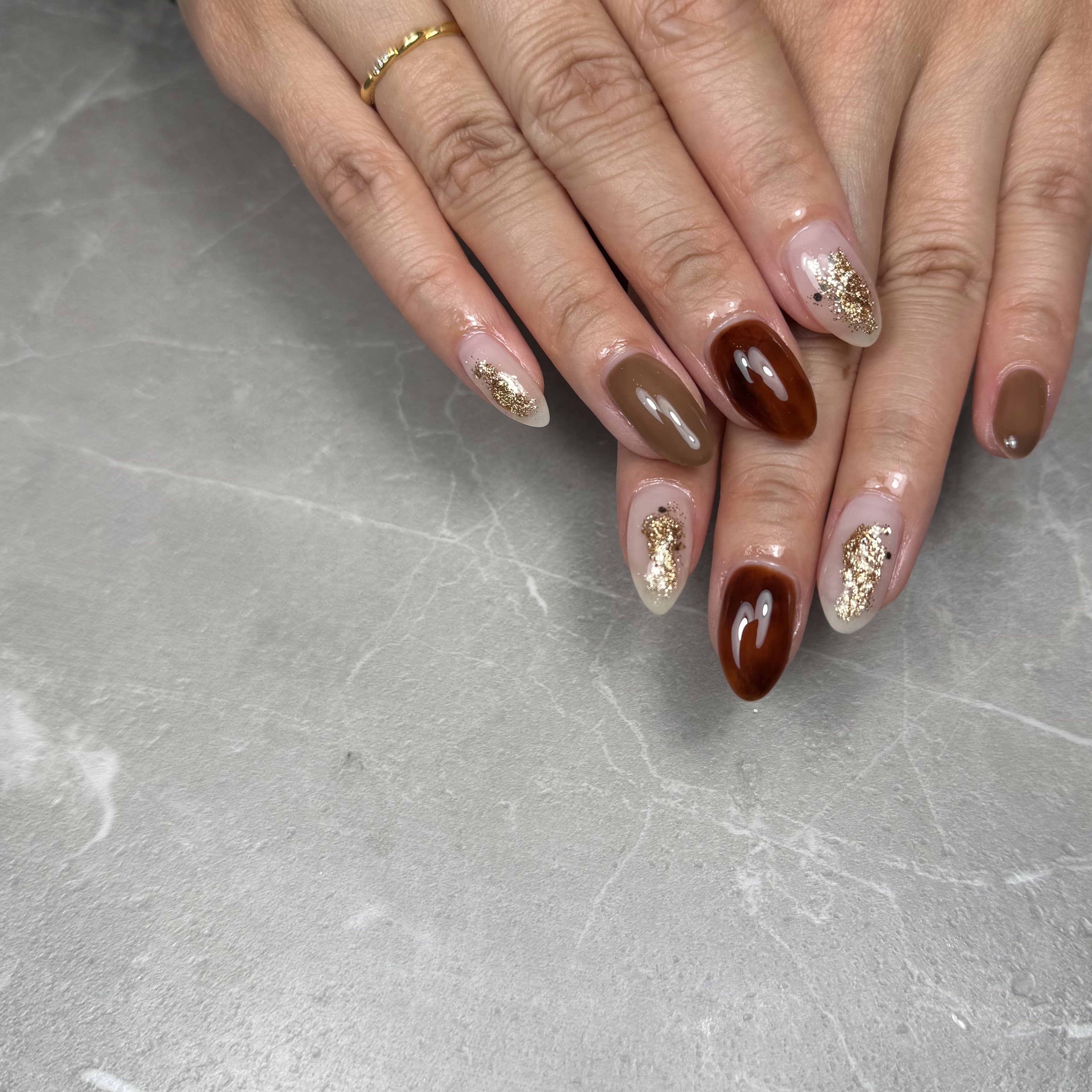 Nailsalon..PONO