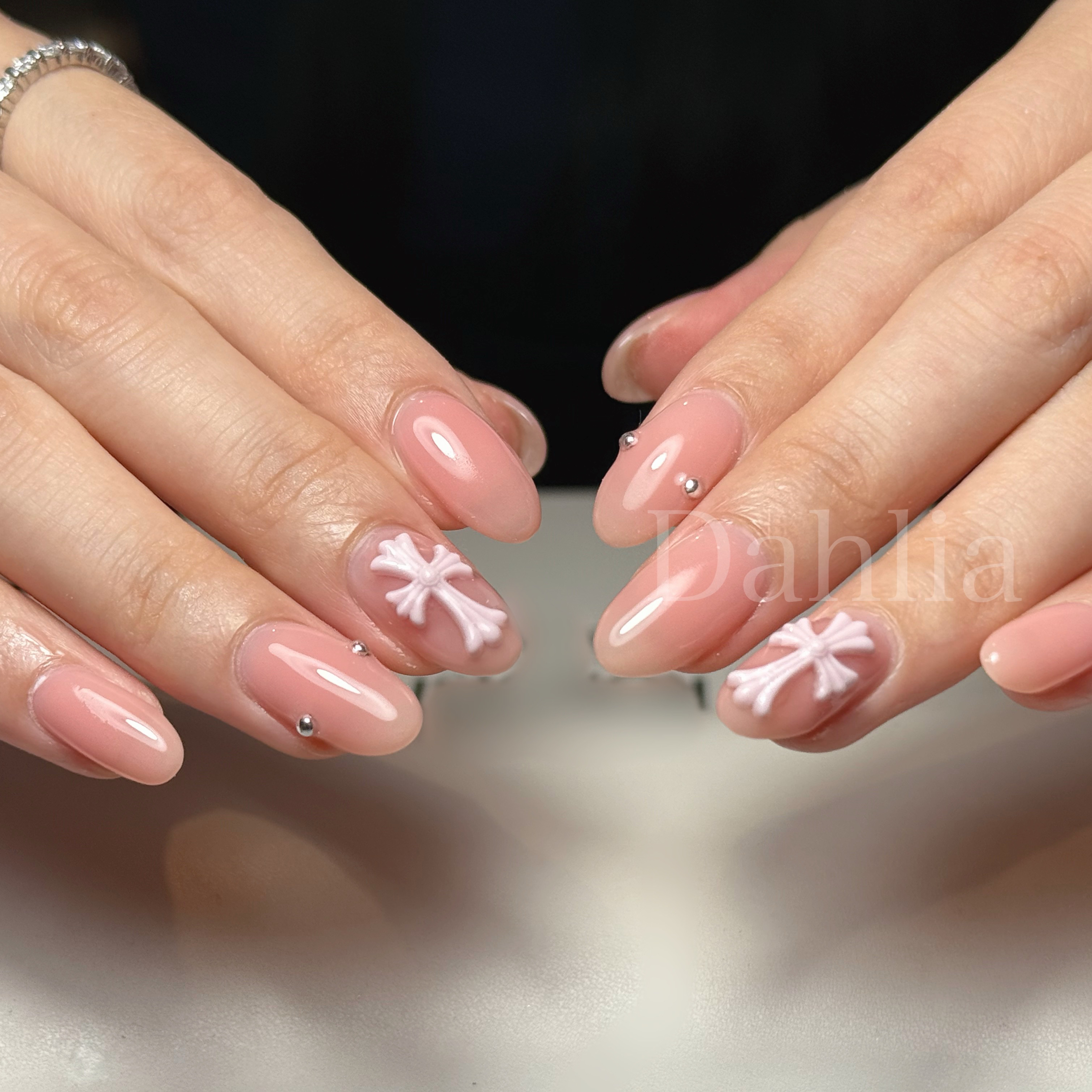 Dahlia_nail.