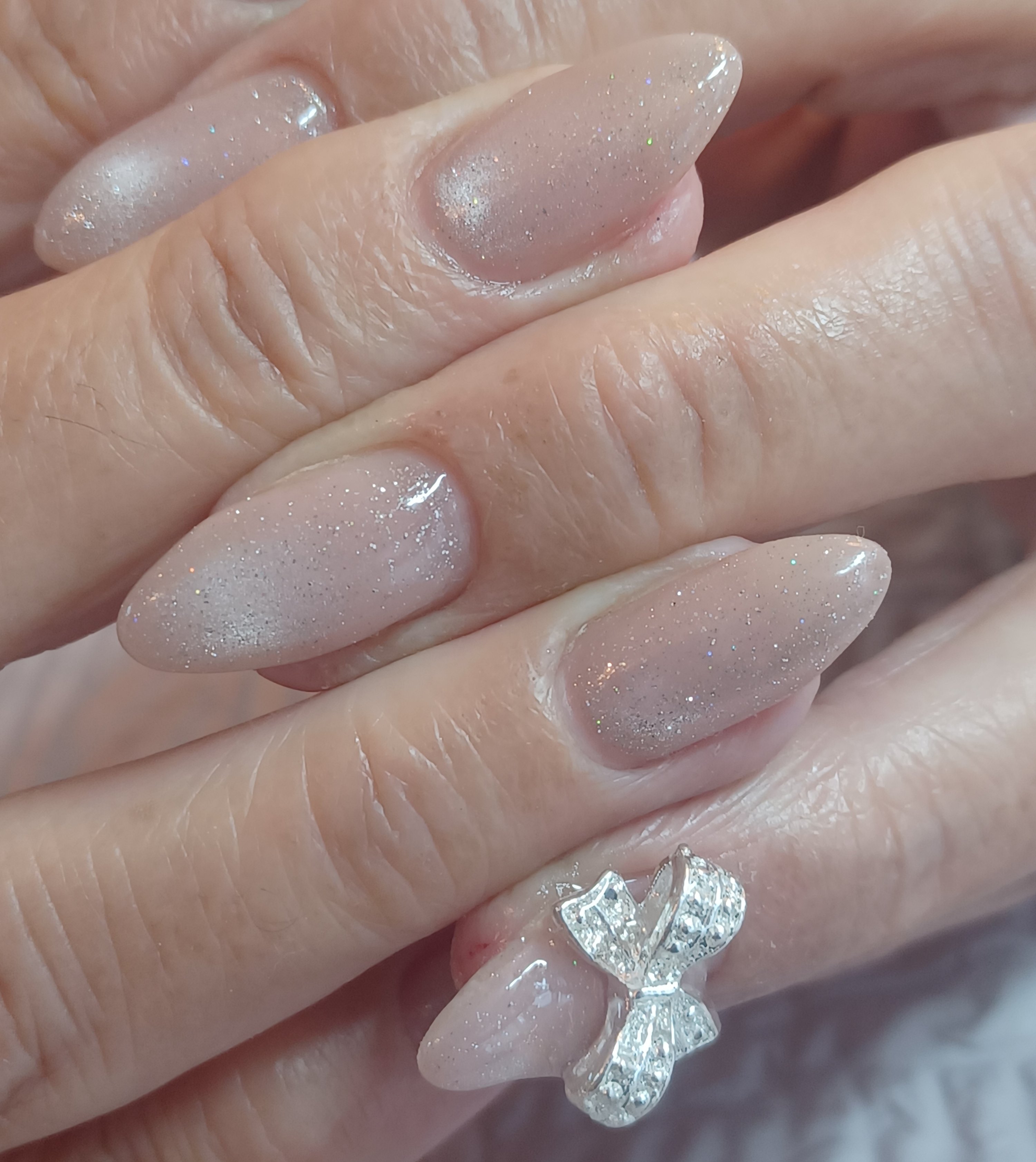 antique.nail
