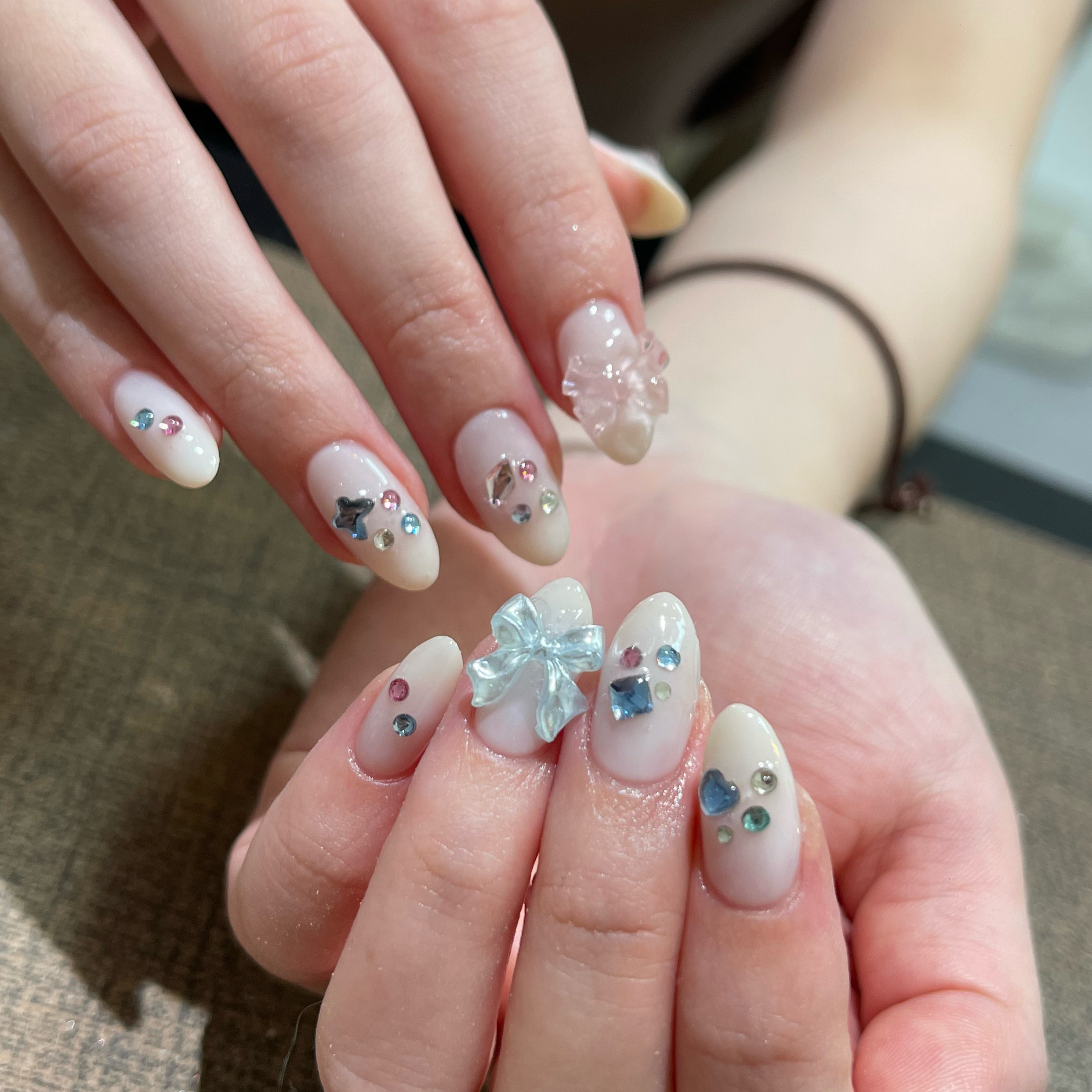 ami.lumidenails