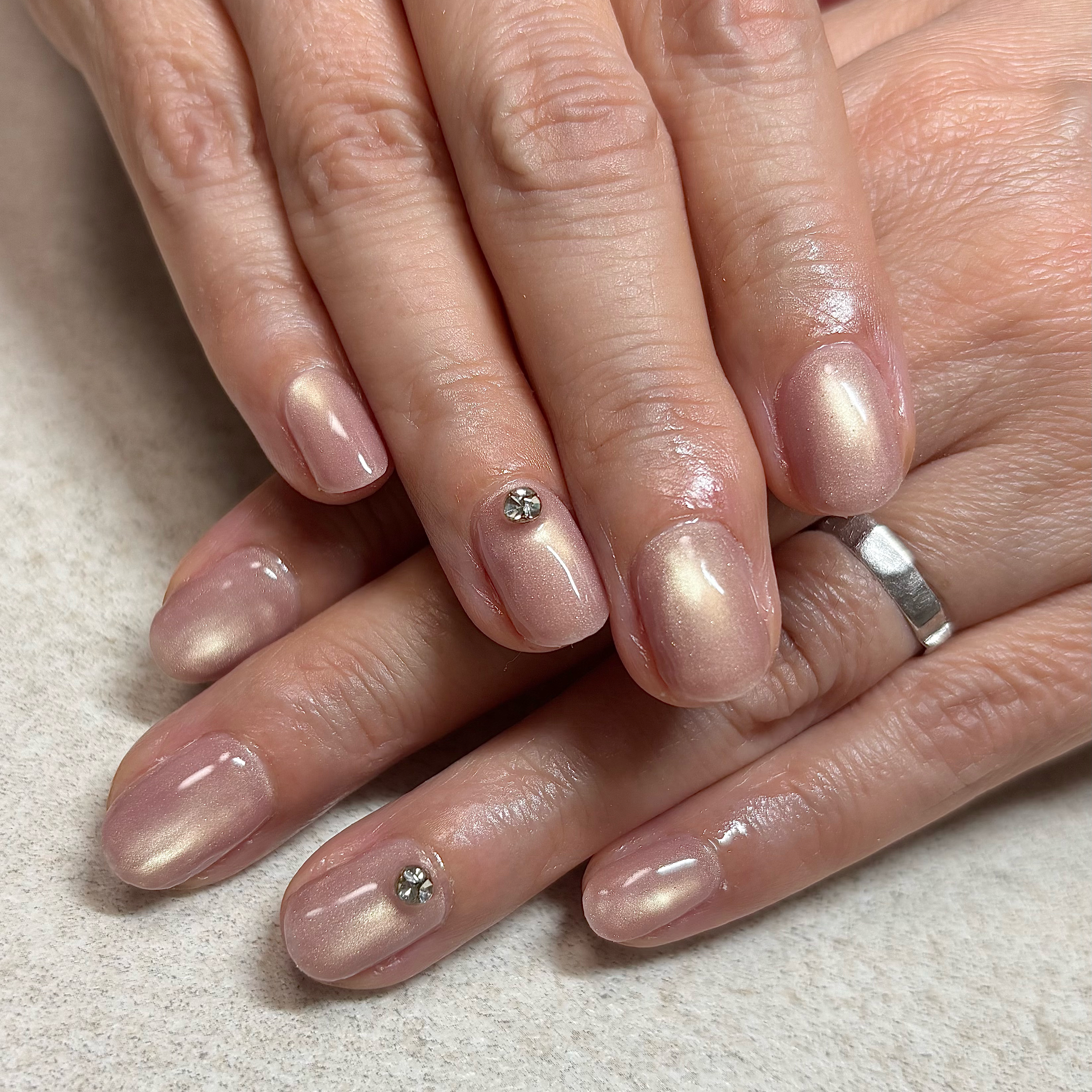 colorer_nail.ami