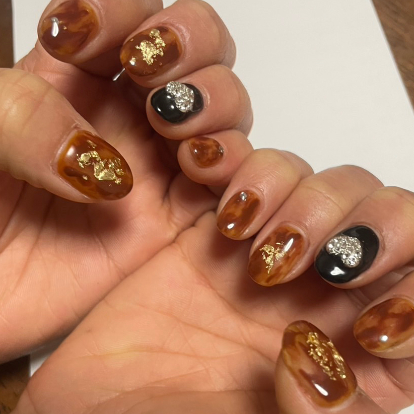 Kiki_to_nail