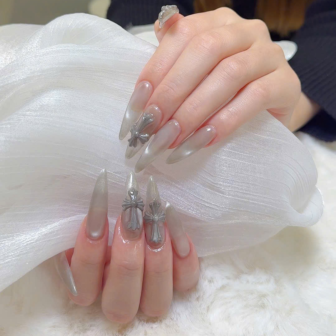 Berry_nails