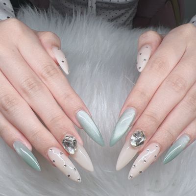 ネイルチップ10本長さだし＋デザイン4本