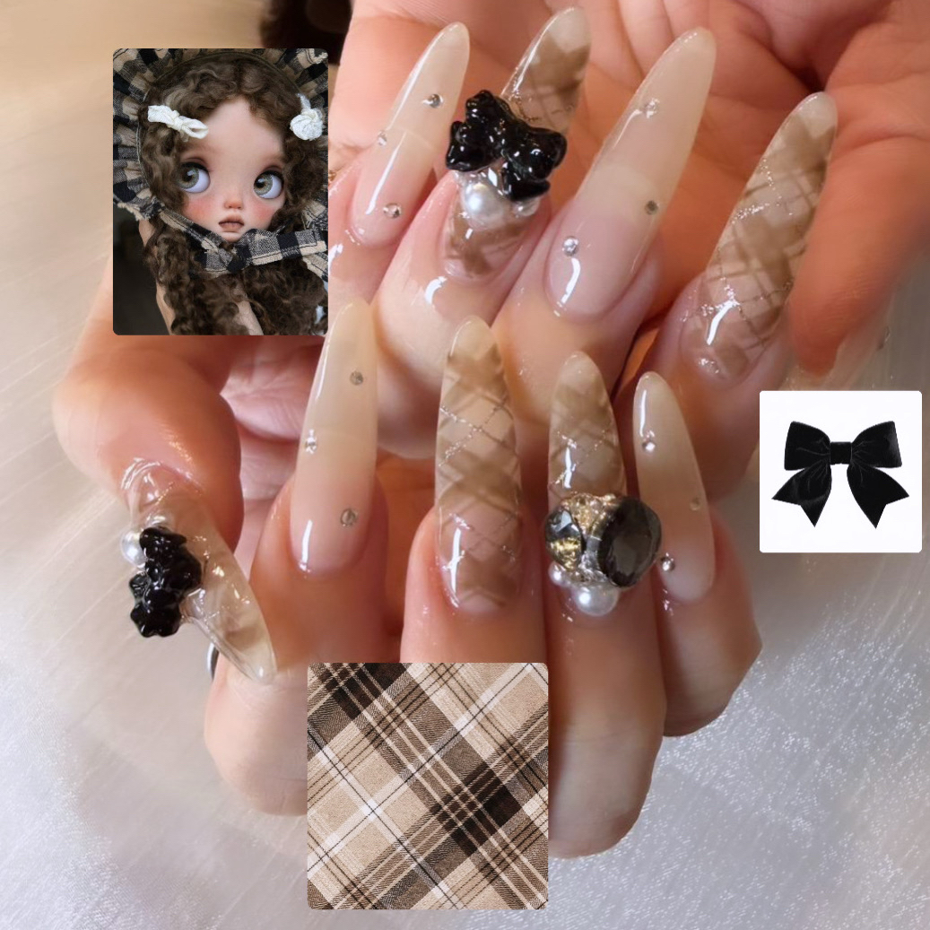 emilia_nail