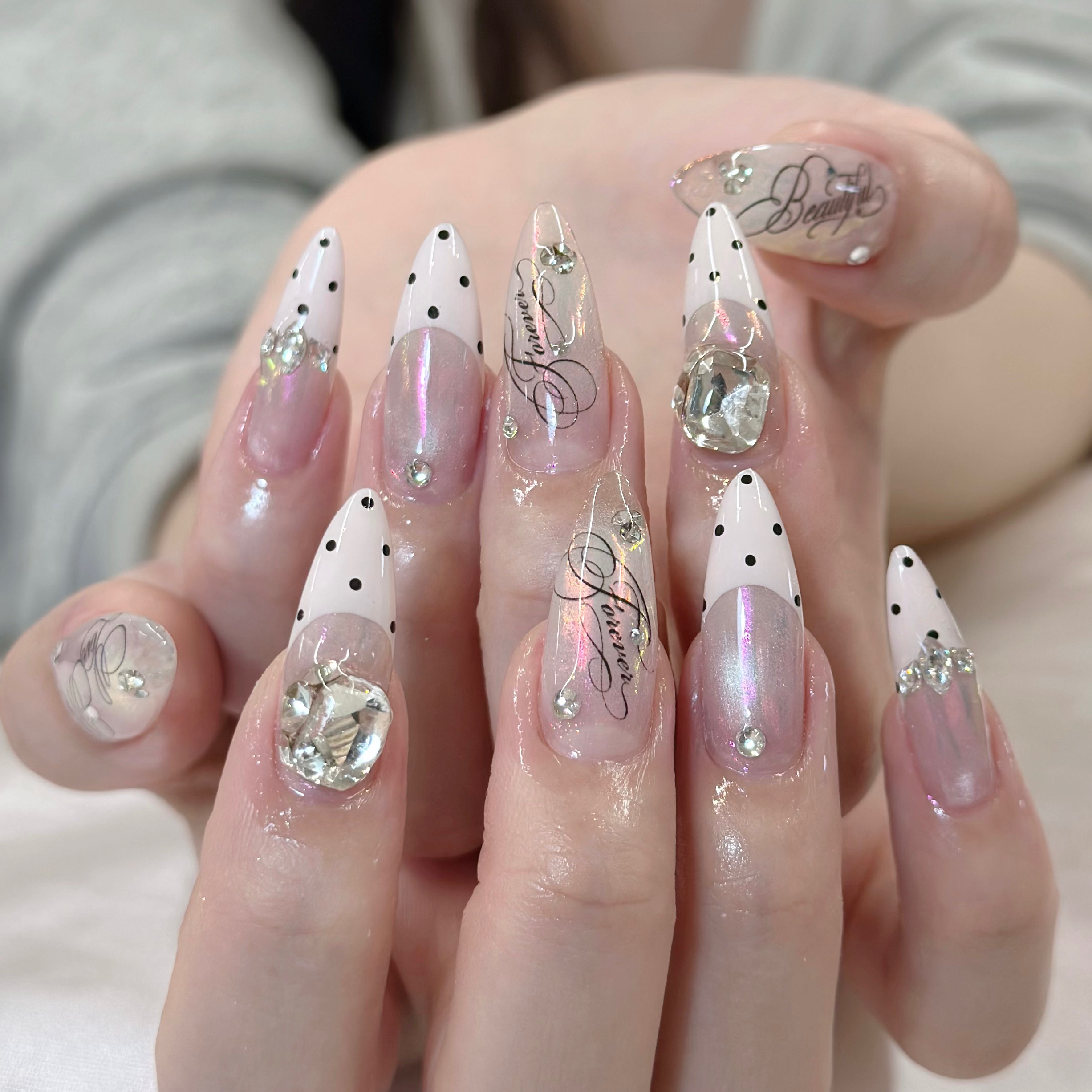 Vp2_trang.nail