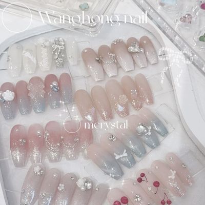 【自爪ジェル】ワンホン×韓国ネイル￥11,000	