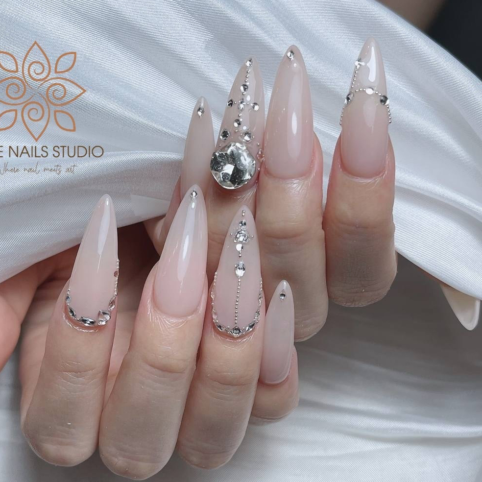 UME_NAIL_STUDIO_SAKURA