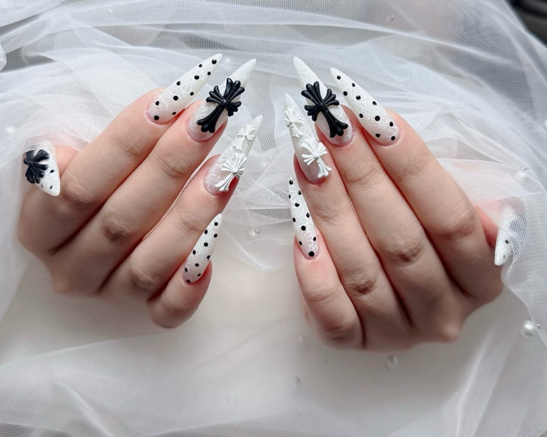 Julie_nail
