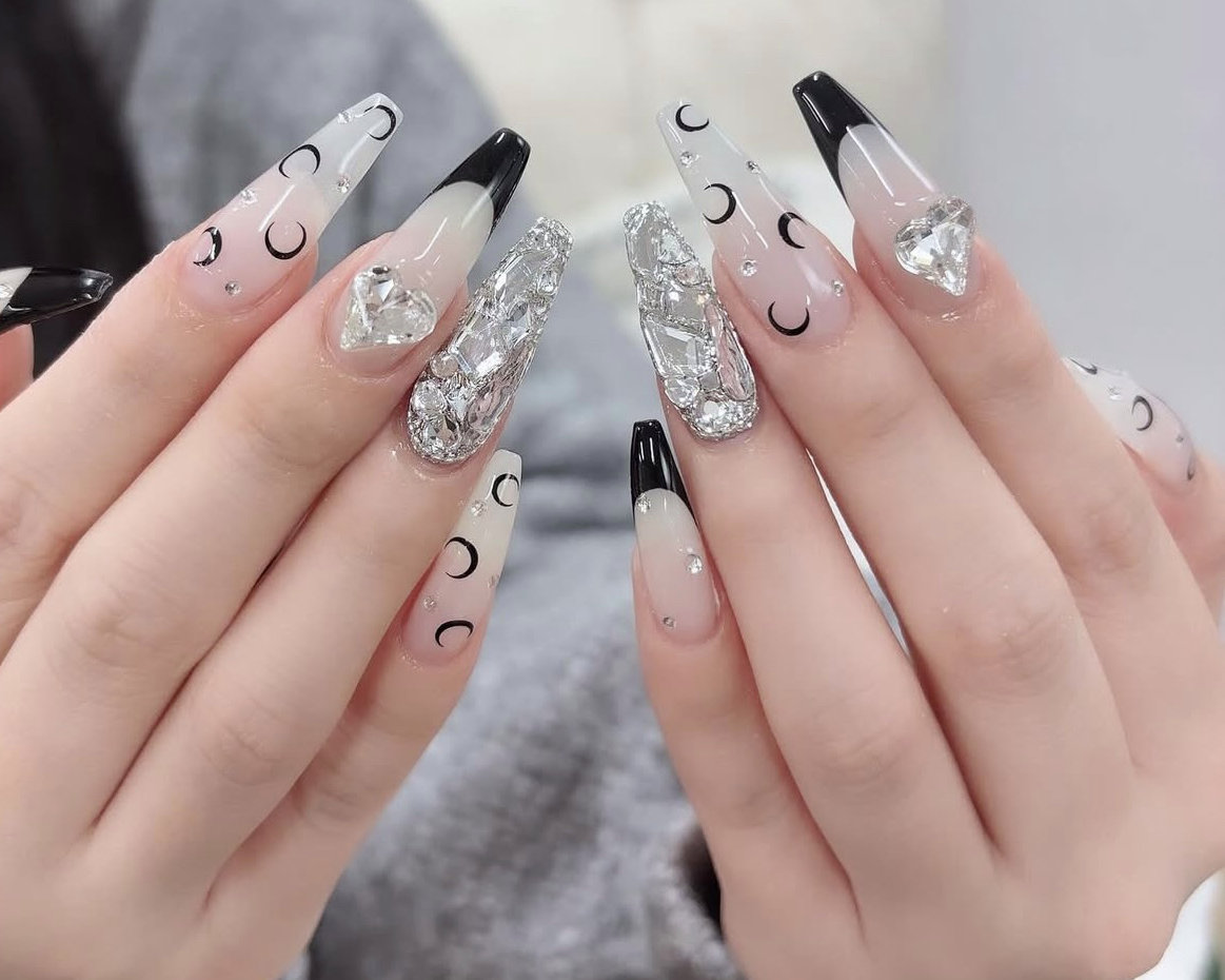 Anju_nail