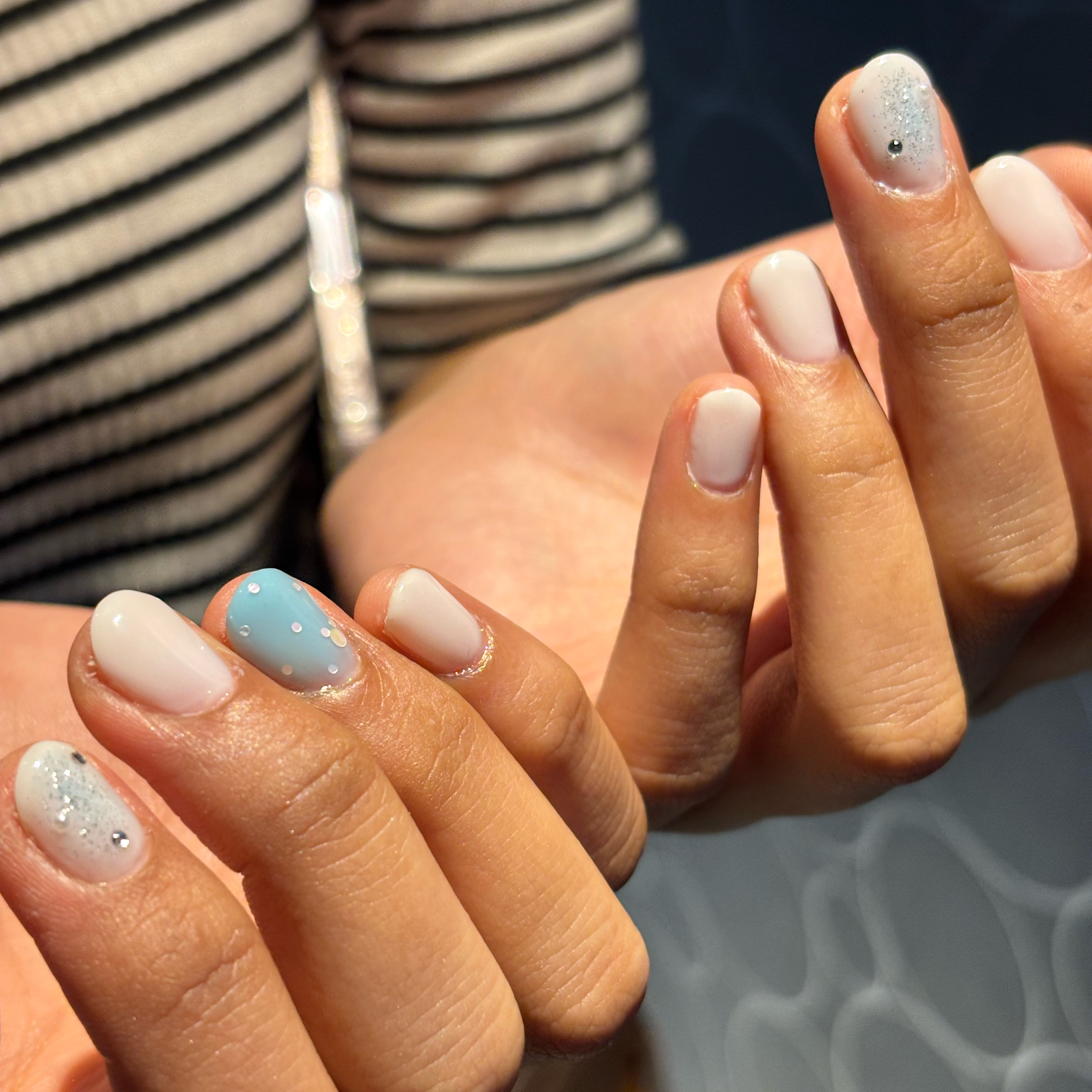 Nail_ayata