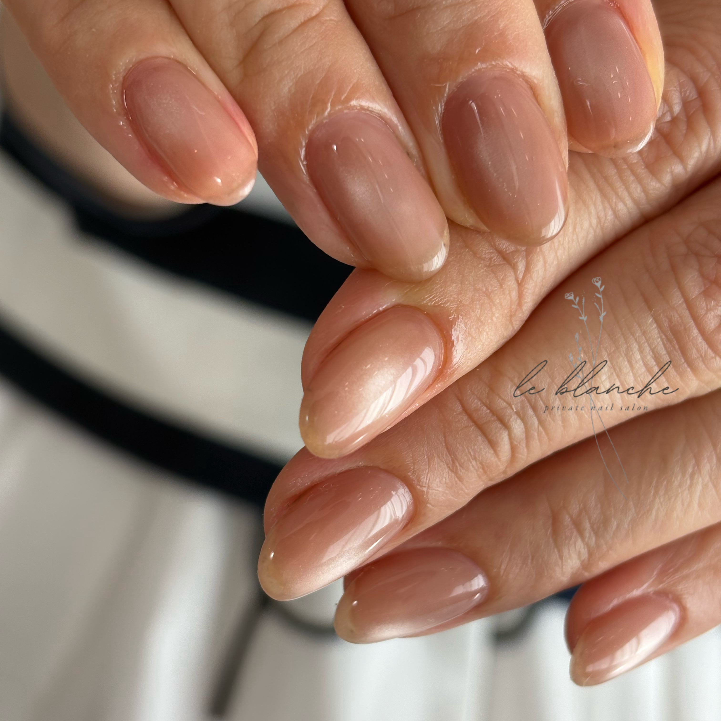 le.blanche.nail
