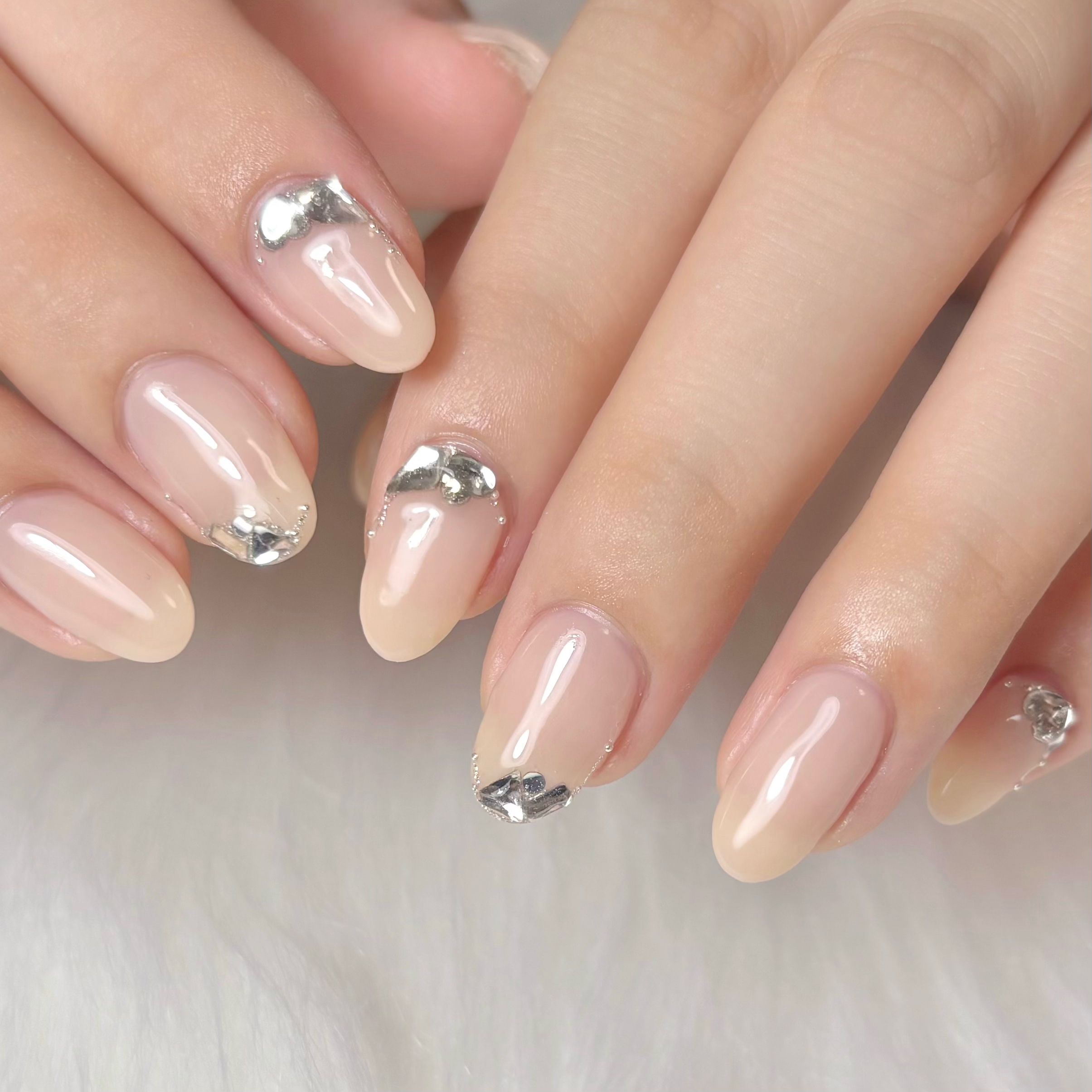 nail_sucleure