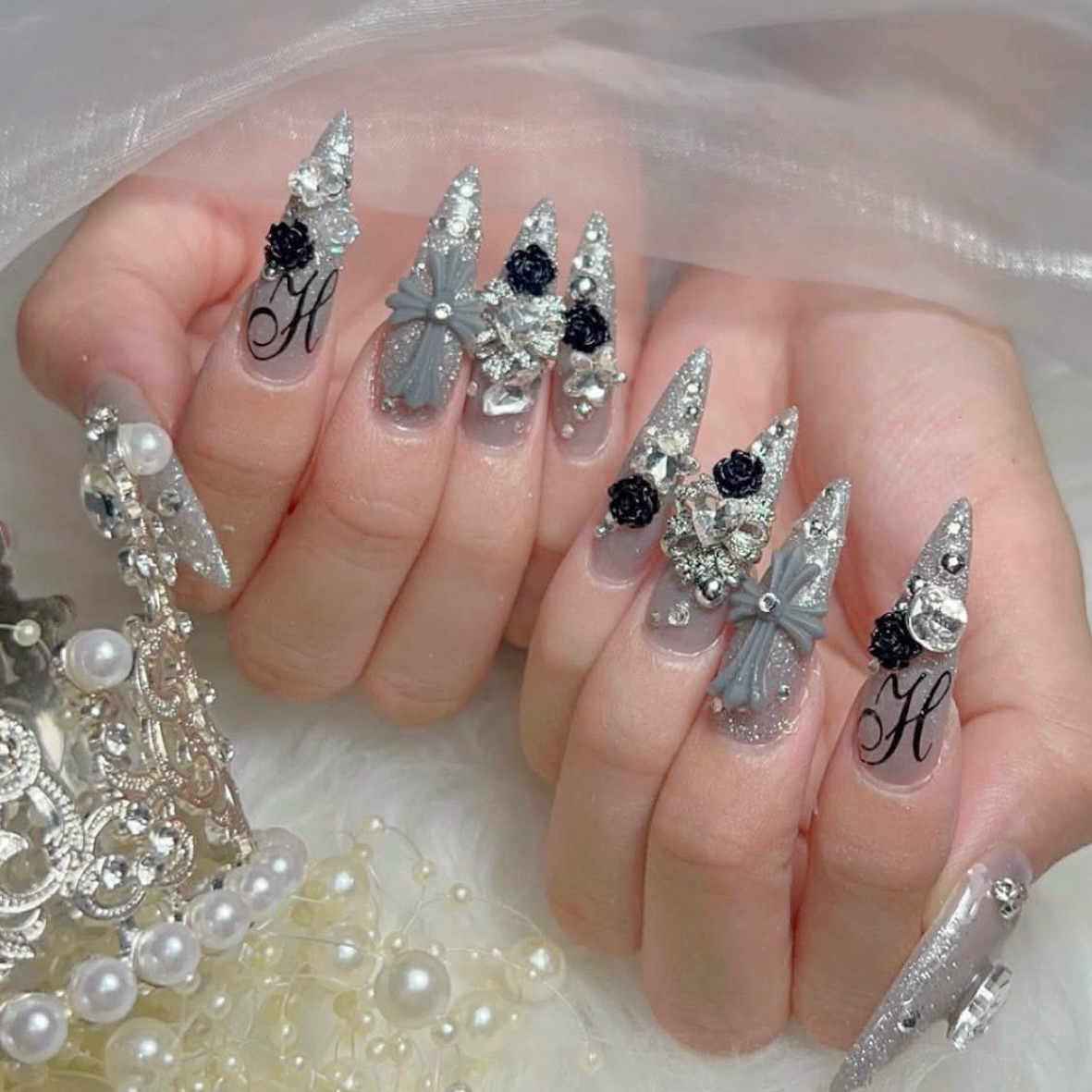 Julie_nail