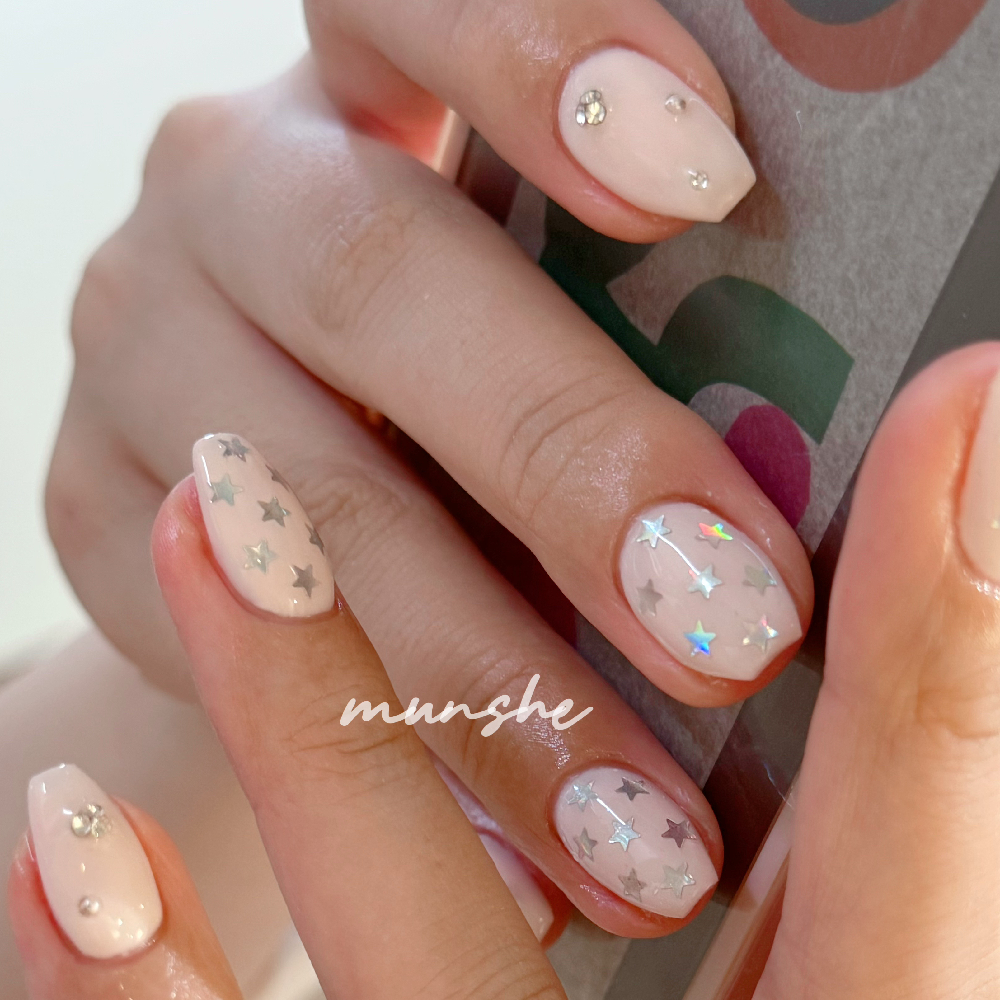 munshe_nails