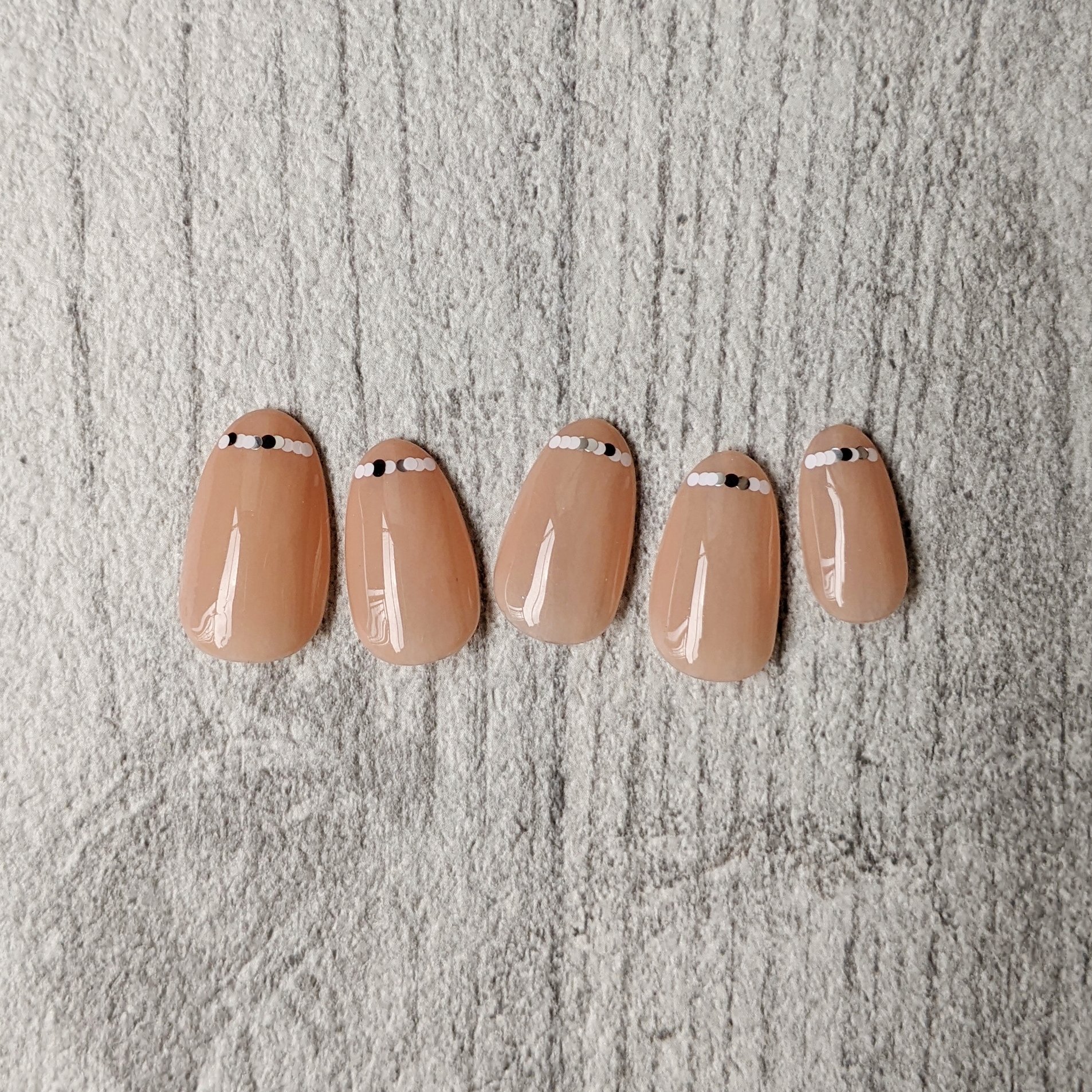 lun239_nail