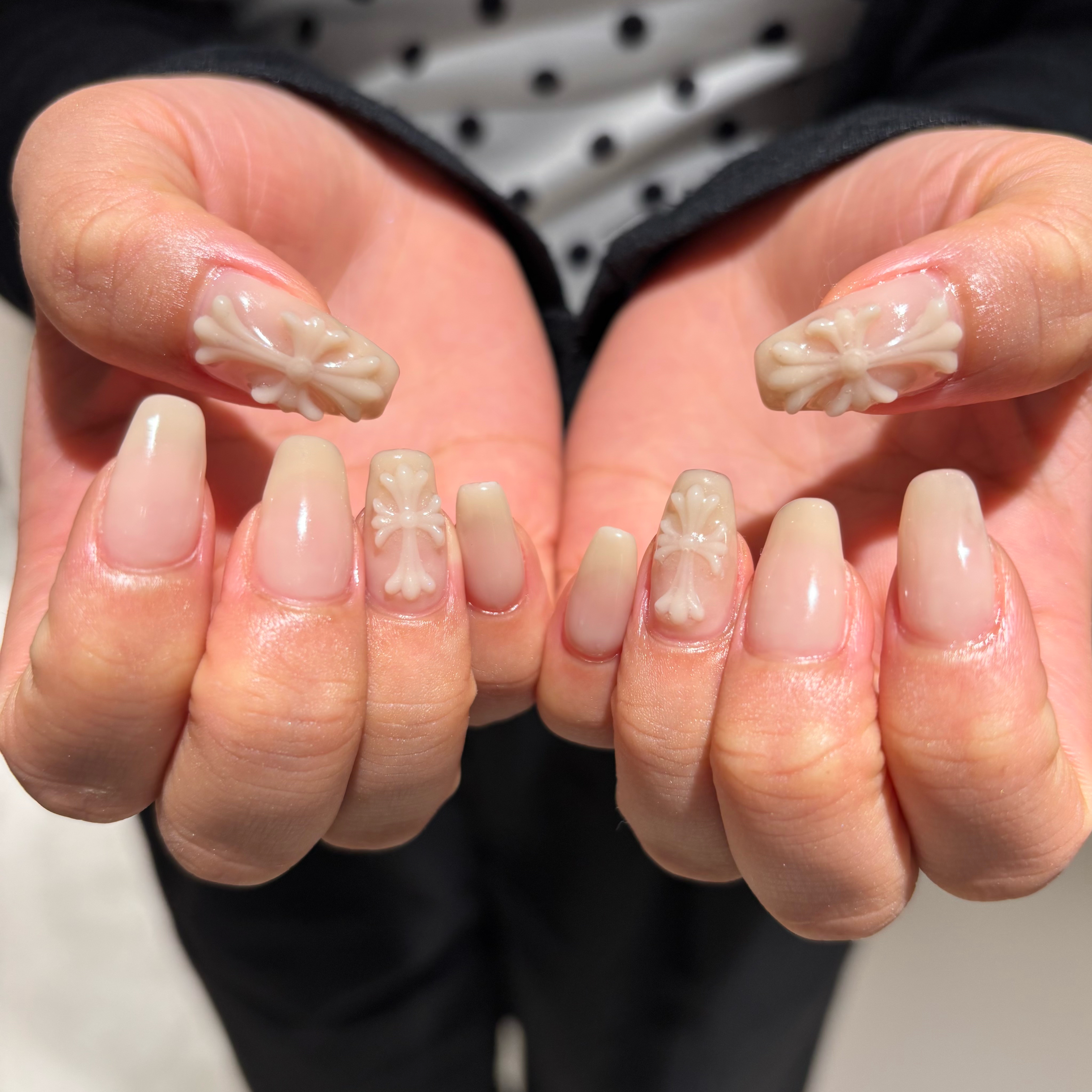 Emu...nail