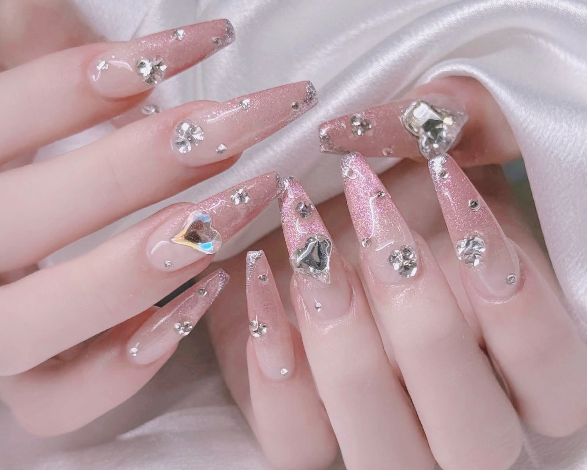 NAILS168_AN