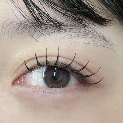 最先端！LED エクステ100本🪽