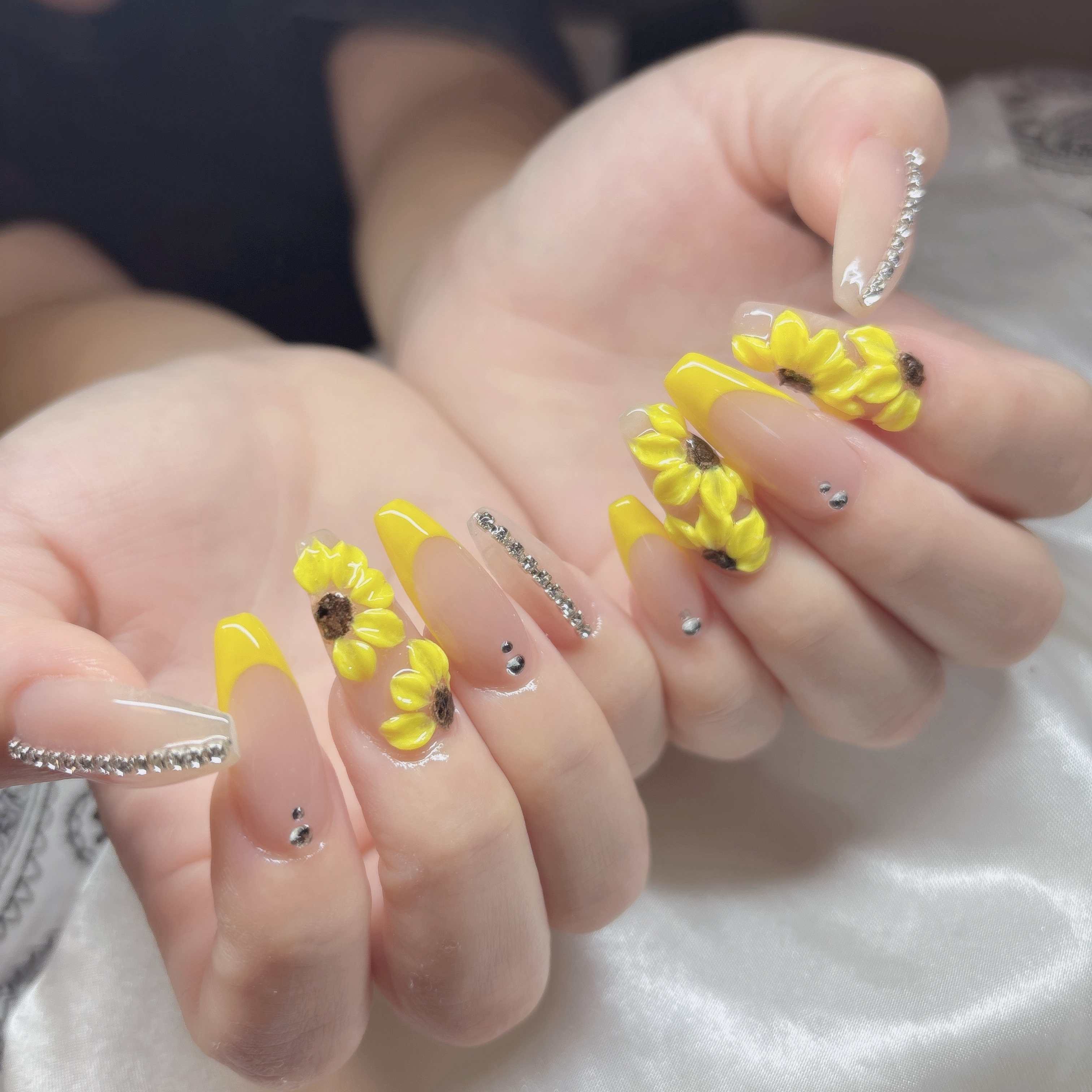HandS_nail